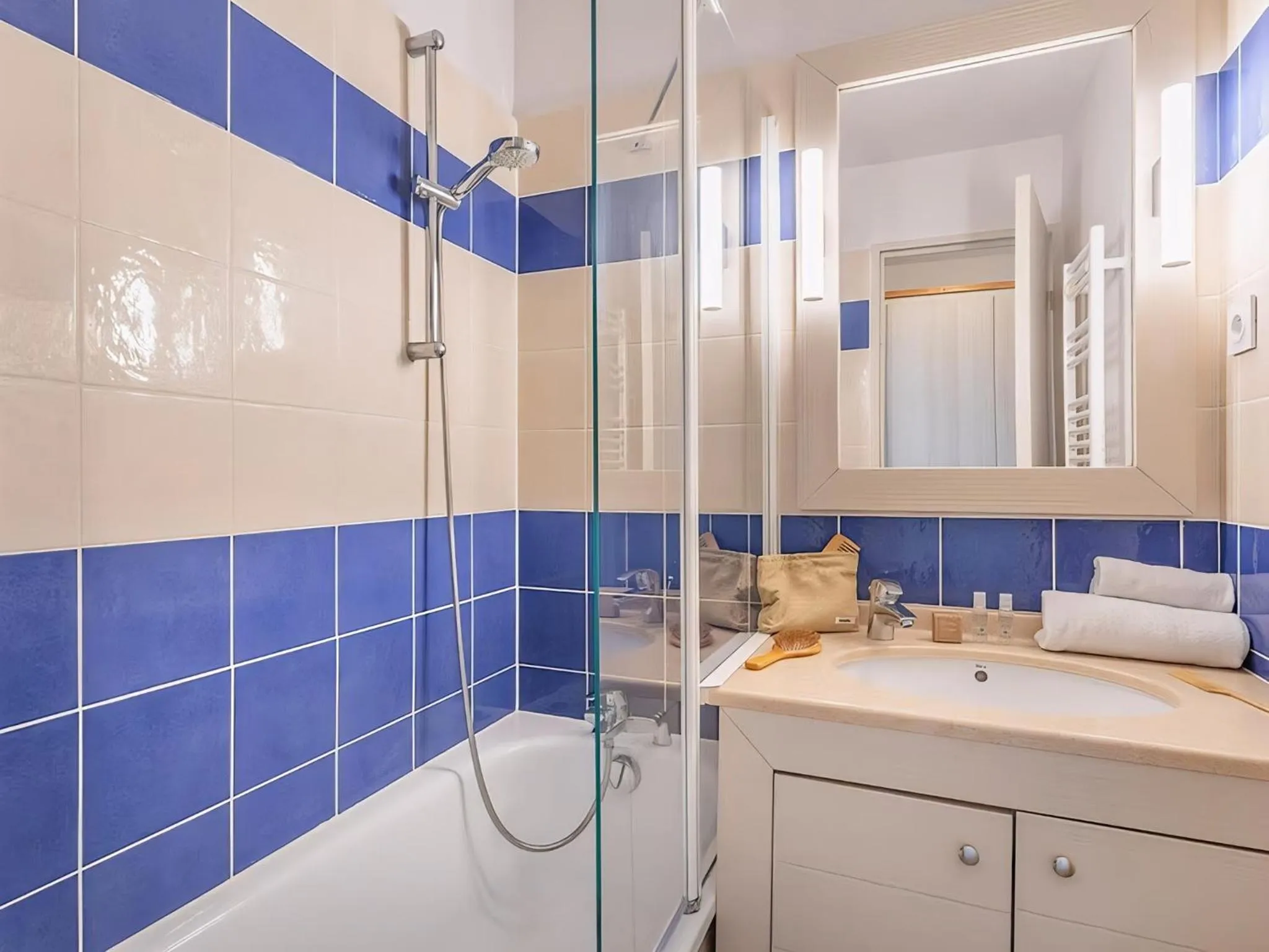 Bathroom in Résidence Pierre & Vacances La Pinède