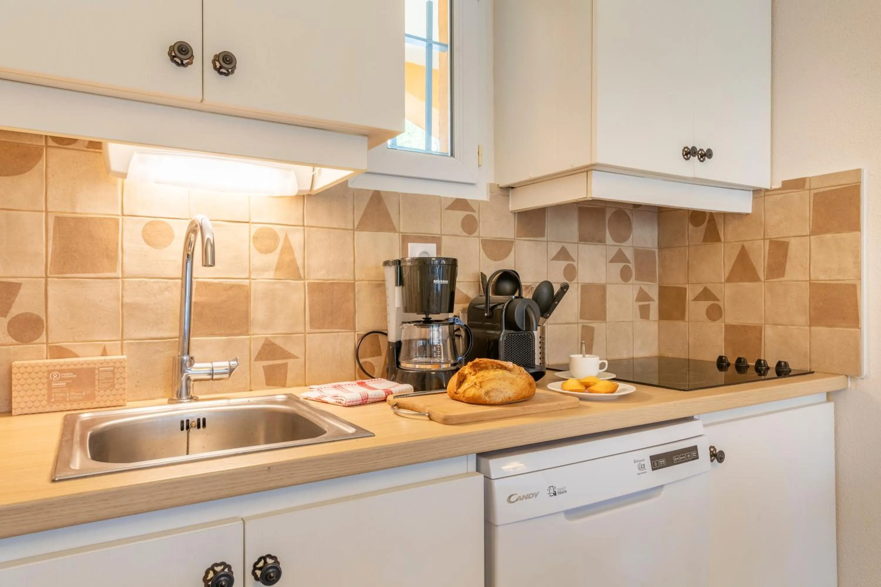 Coffee/tea facilities in Résidence Pierre & Vacances La Pinède