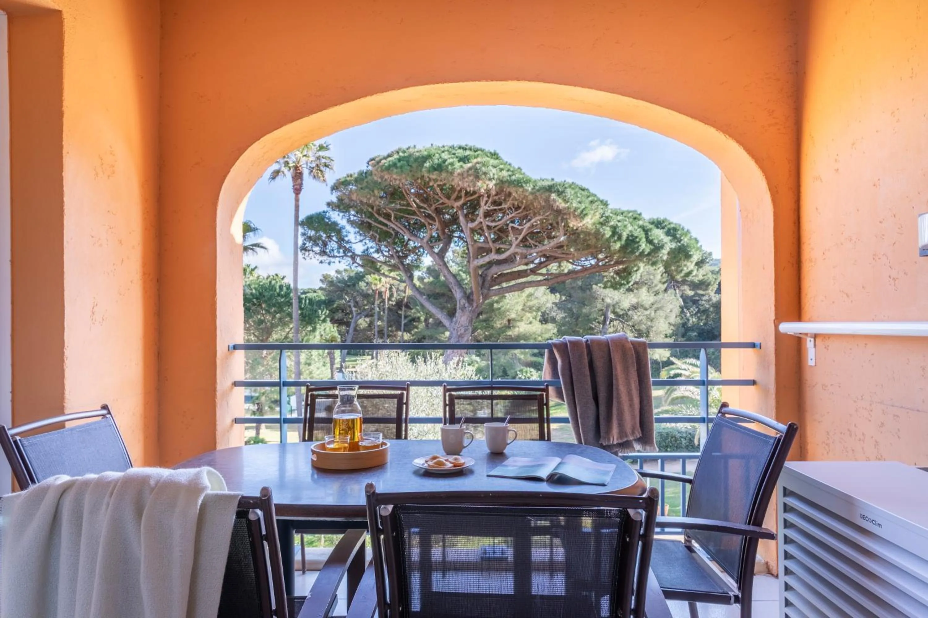 Patio in Résidence Pierre & Vacances La Pinède