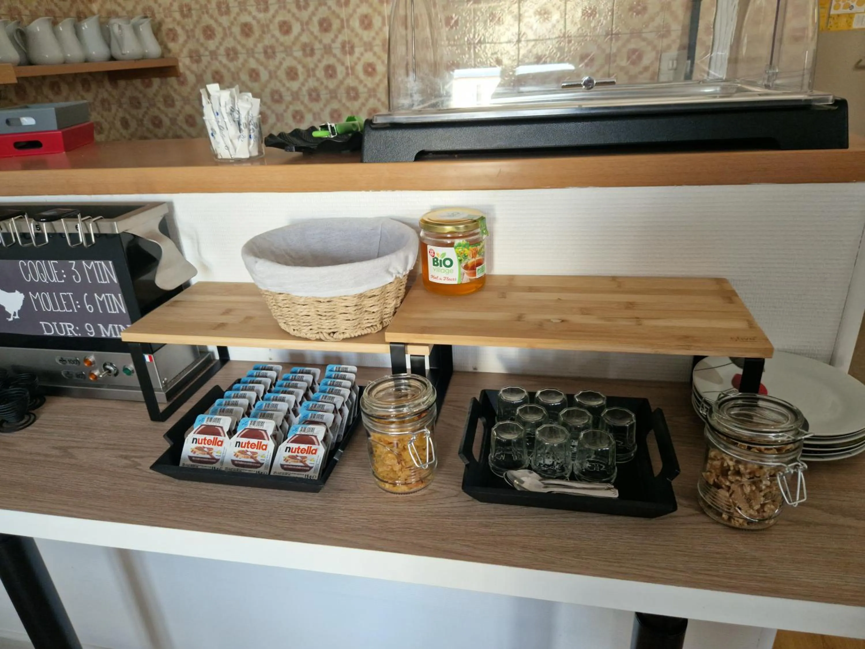 Breakfast in Hôtel du Commerce