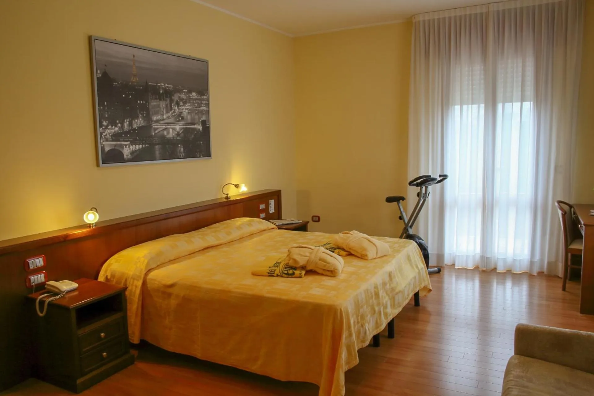 Photo of the whole room, Bed in Hotel Terme Vena D'Oro