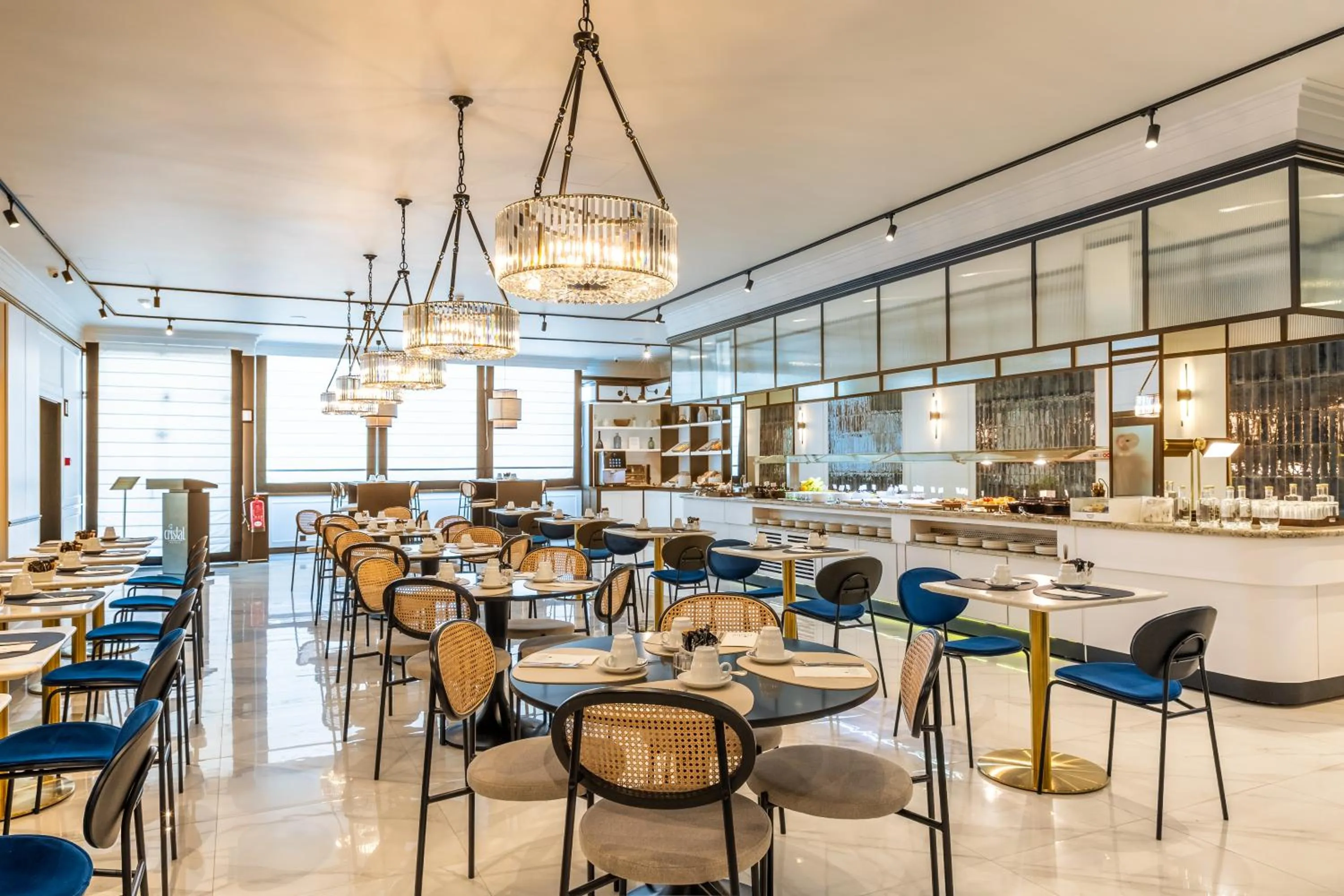 Breakfast in Hotel Cristal Porto