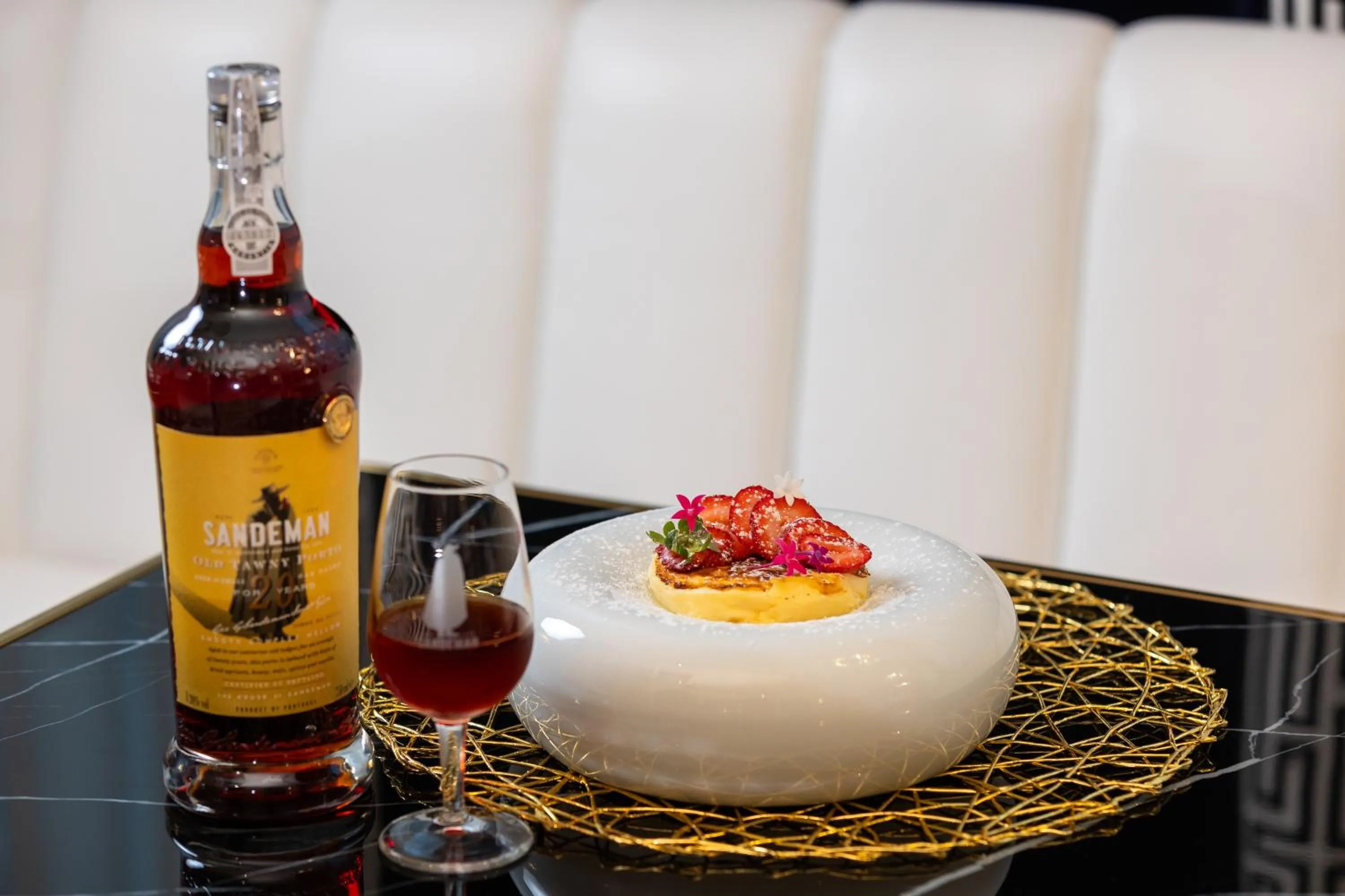 Restaurant/places to eat in Hotel Cristal Porto