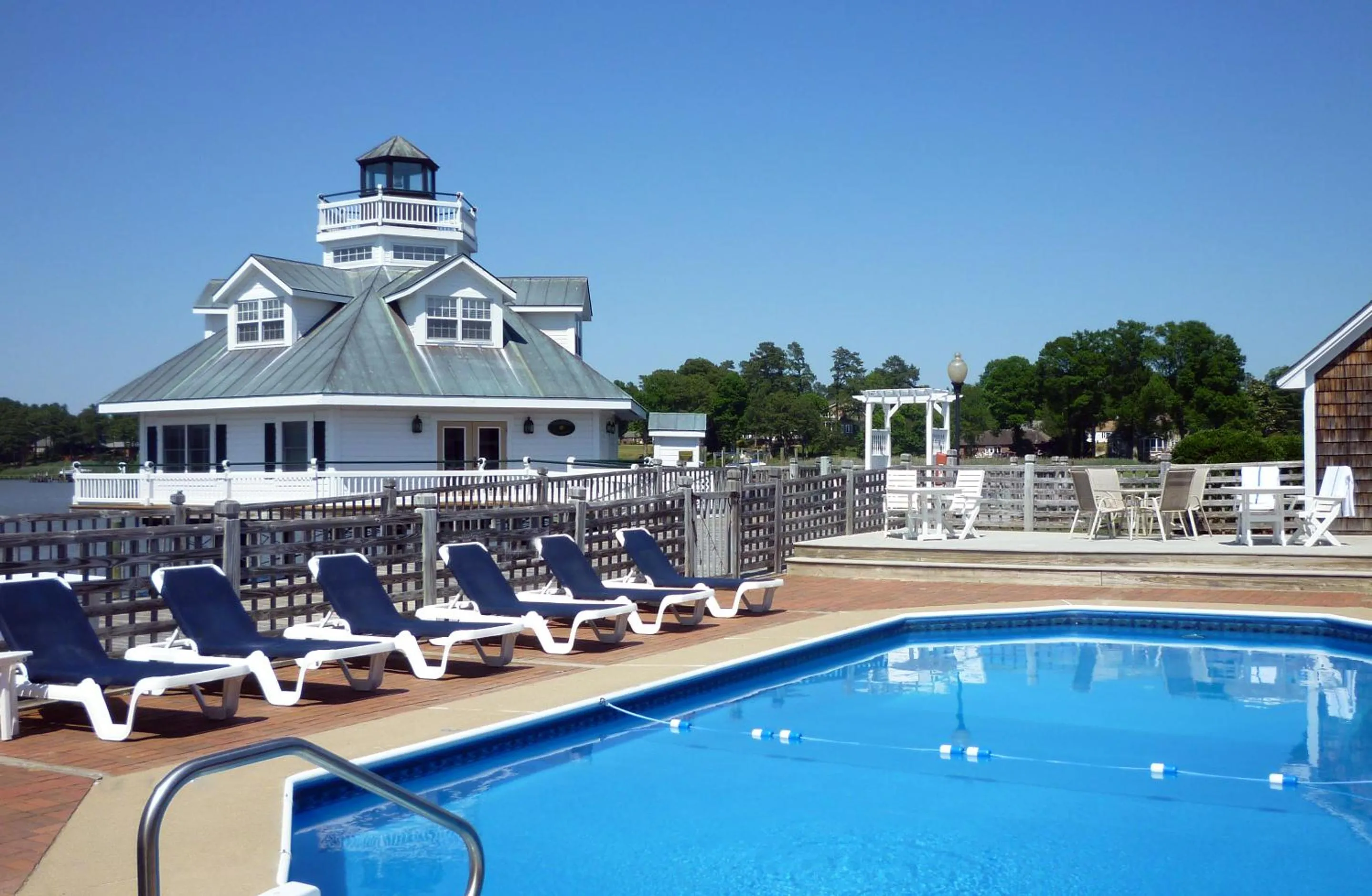 Day in Smithfield Station