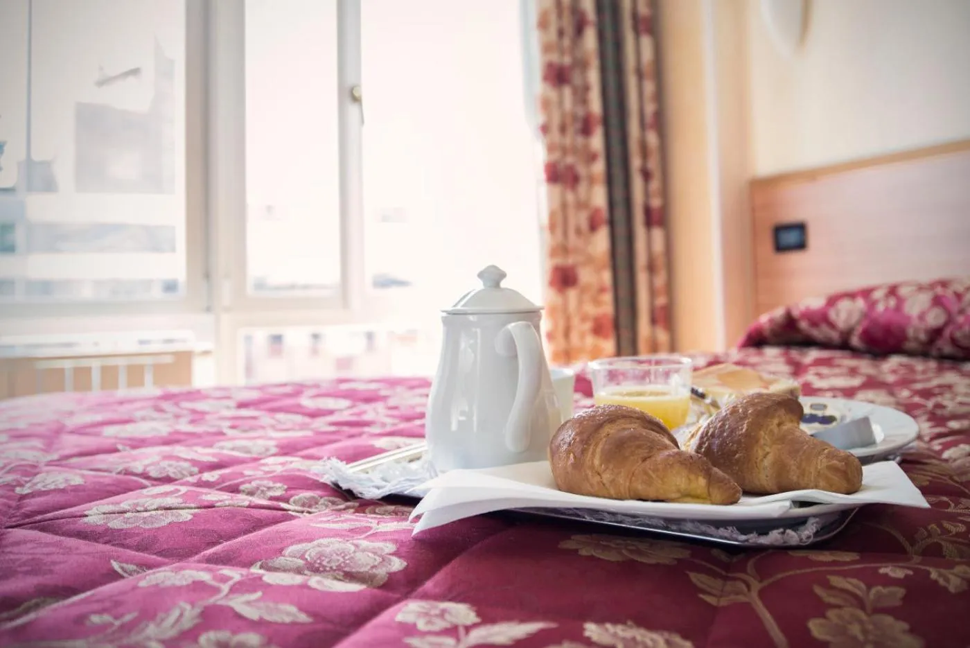 Breakfast, Bed in Hotel Brennero