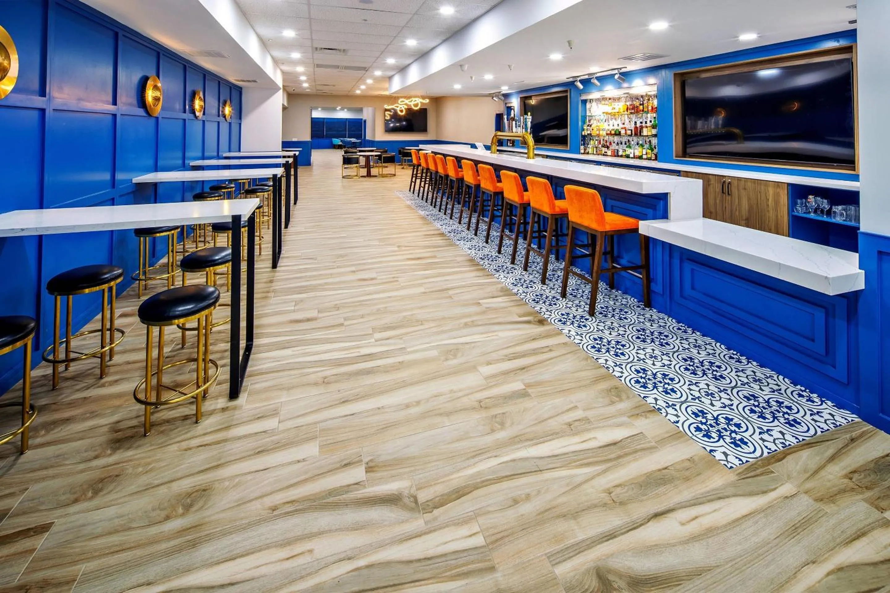 Lounge or bar in Quality Inn & Suites Lake Havasu City