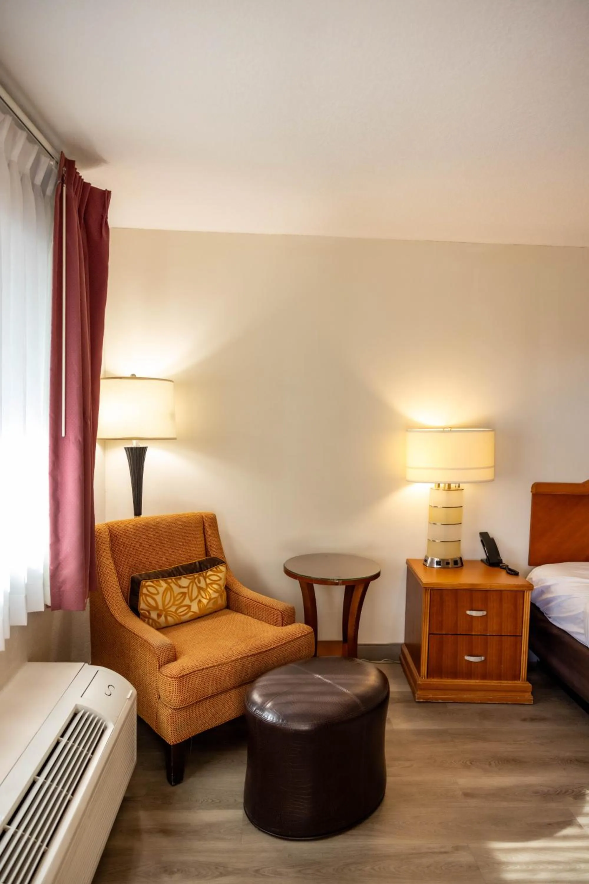 Bed in Quality Inn & Suites Lake Havasu City