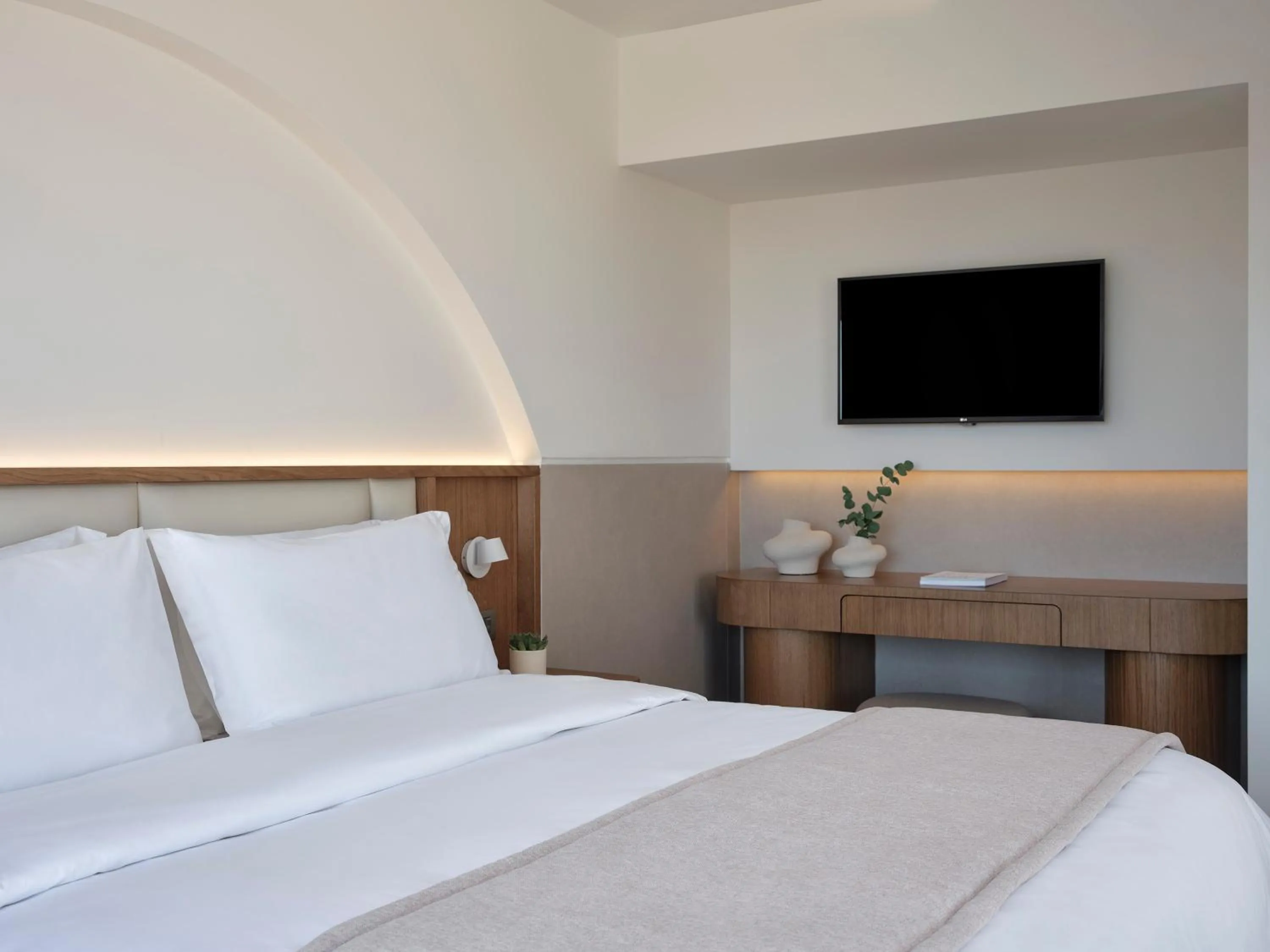 Bed in Lindos Princess Beach Hotel