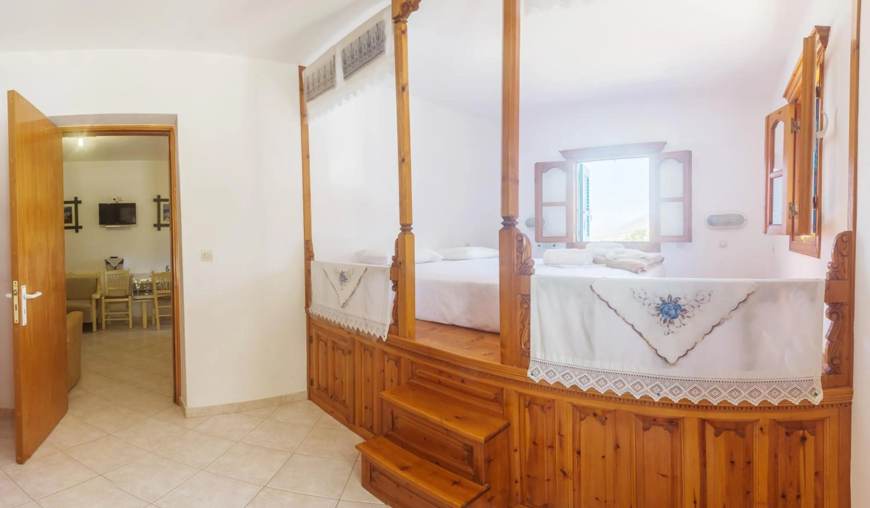 Bedroom in Arhontiko Hotel