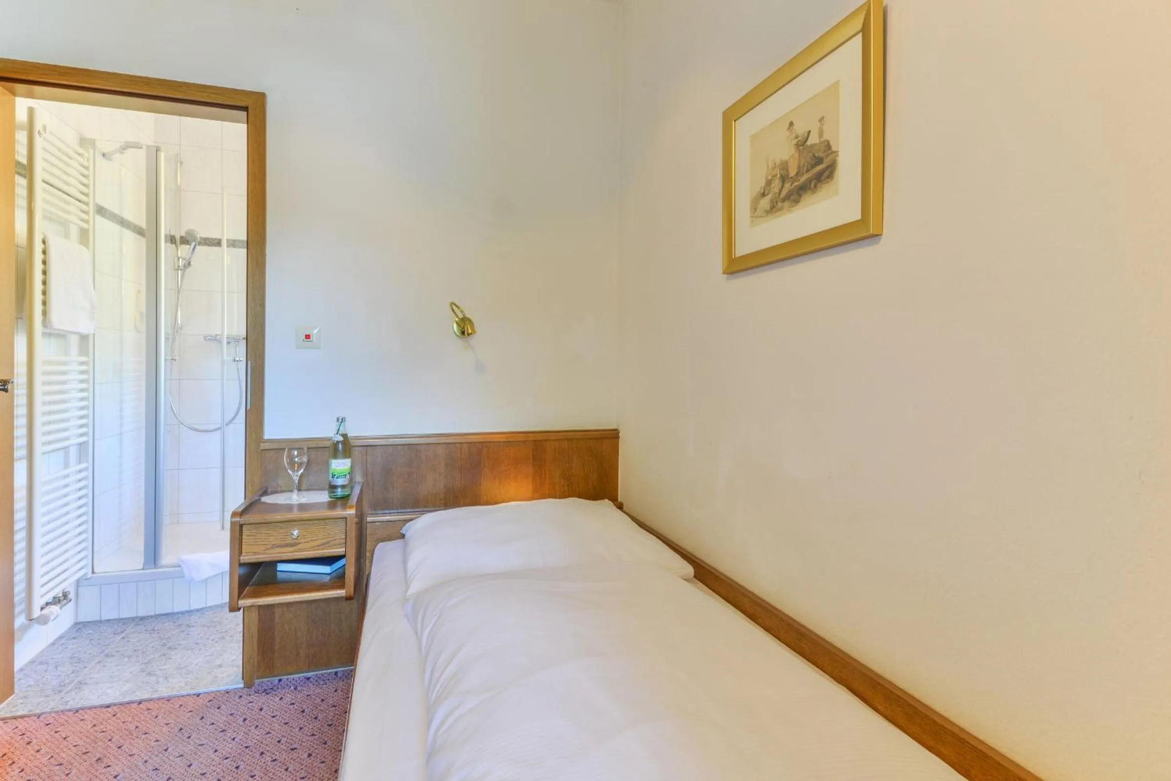 Photo of the whole room, Bed in Hotel Zur Mühle