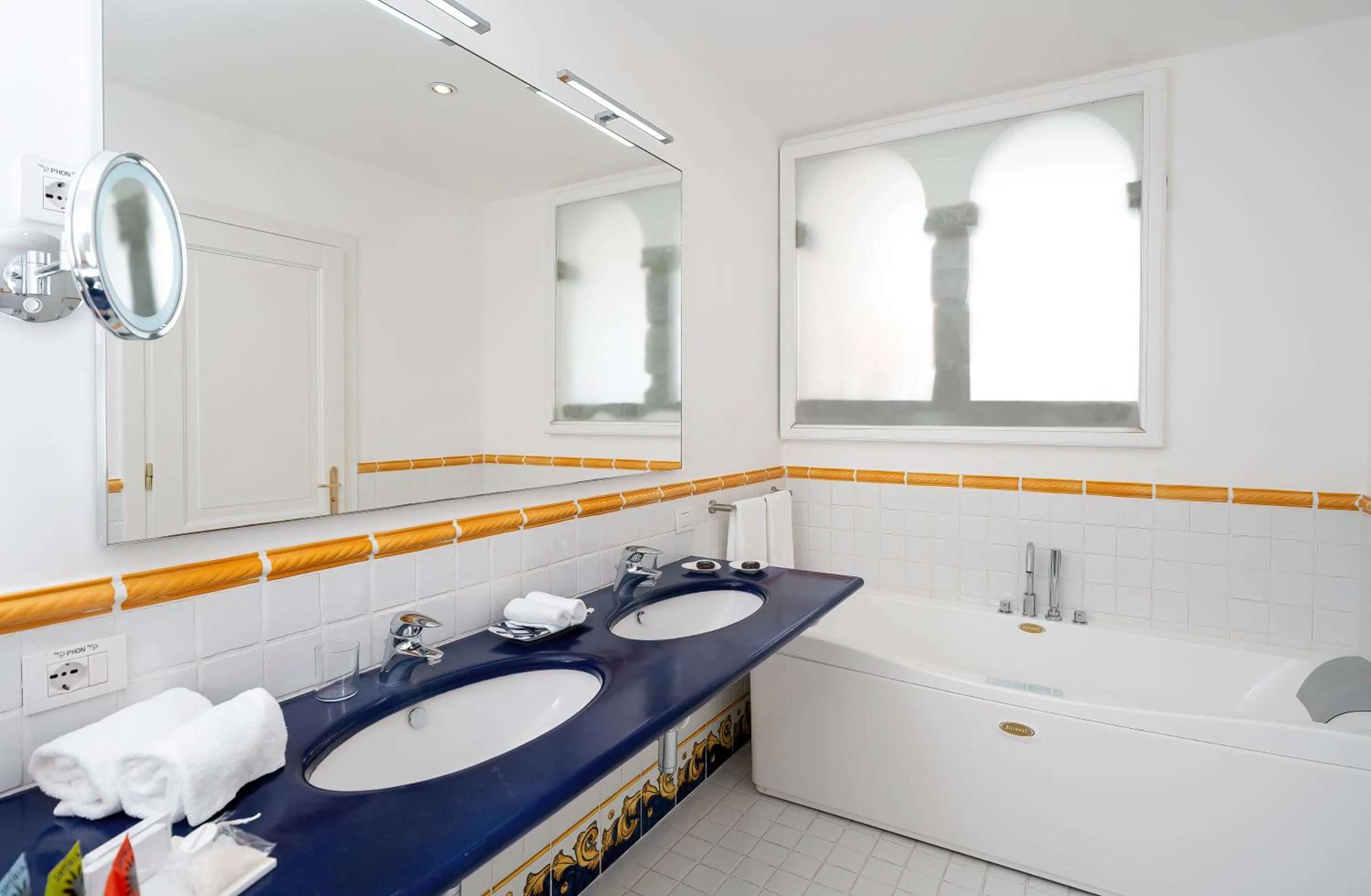 Bathroom in Hotel Piccolo Sant'Andrea