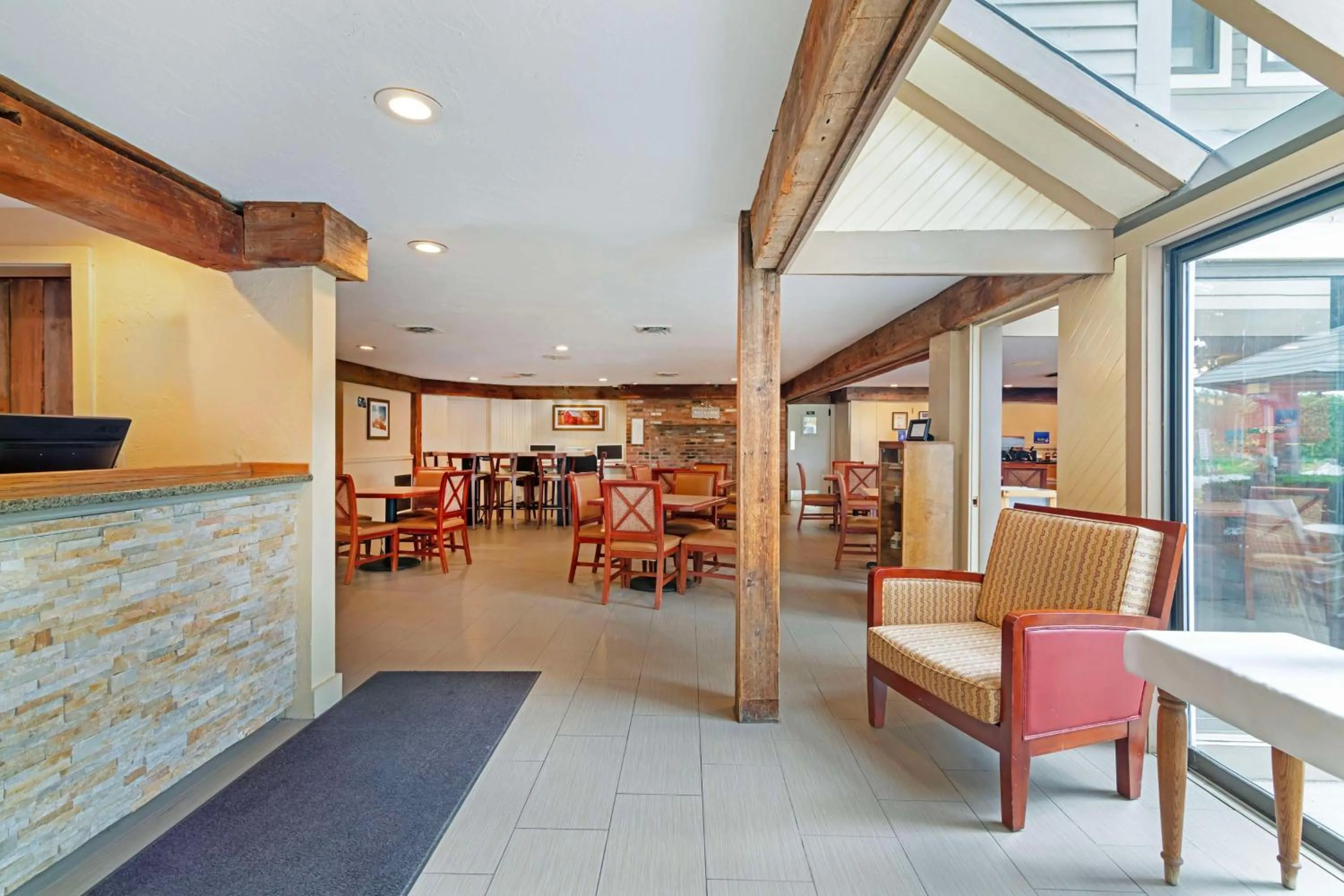 Lobby or reception in Best Western Inn & Suites Rutland-Killington