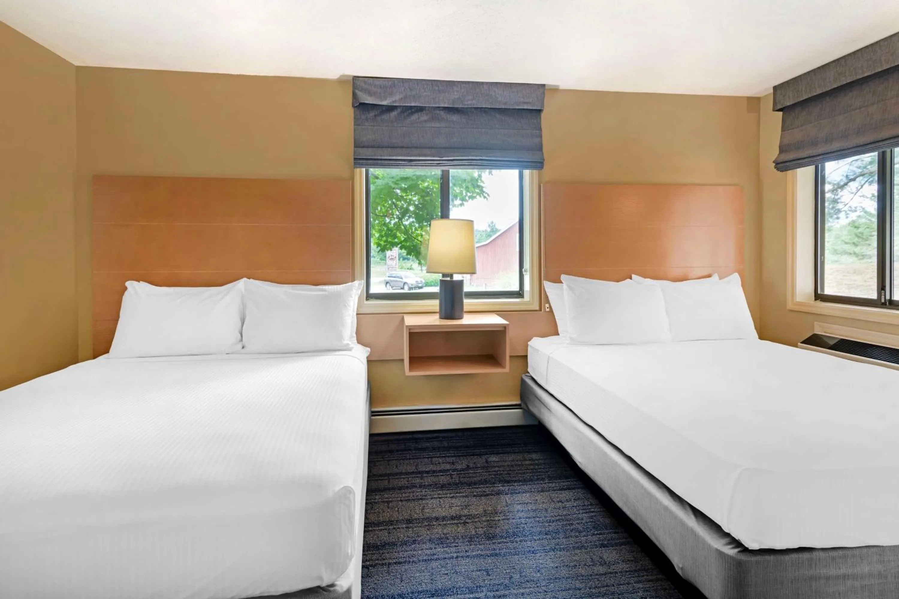 Bedroom, Bed in Best Western Inn & Suites Rutland-Killington