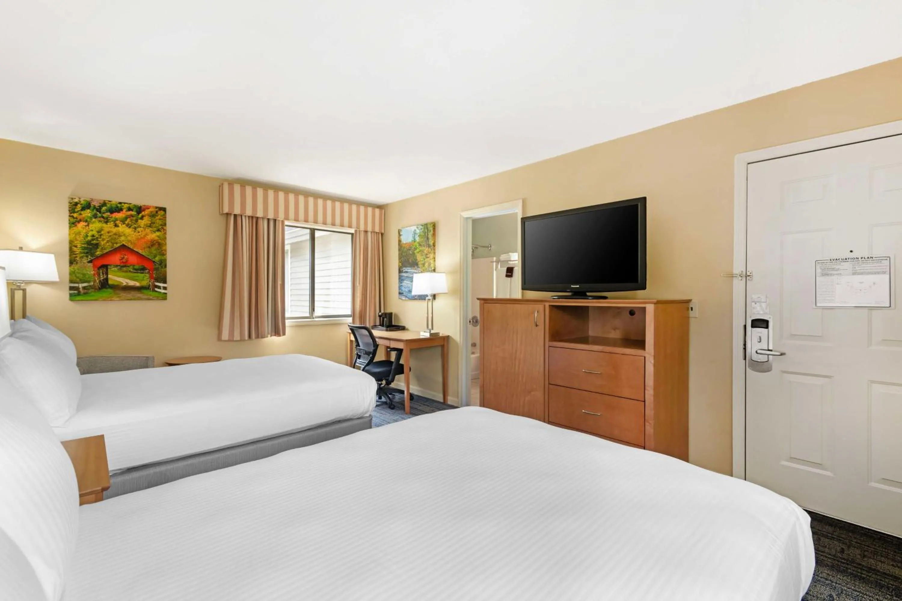 Bedroom, Bed in Best Western Inn & Suites Rutland-Killington
