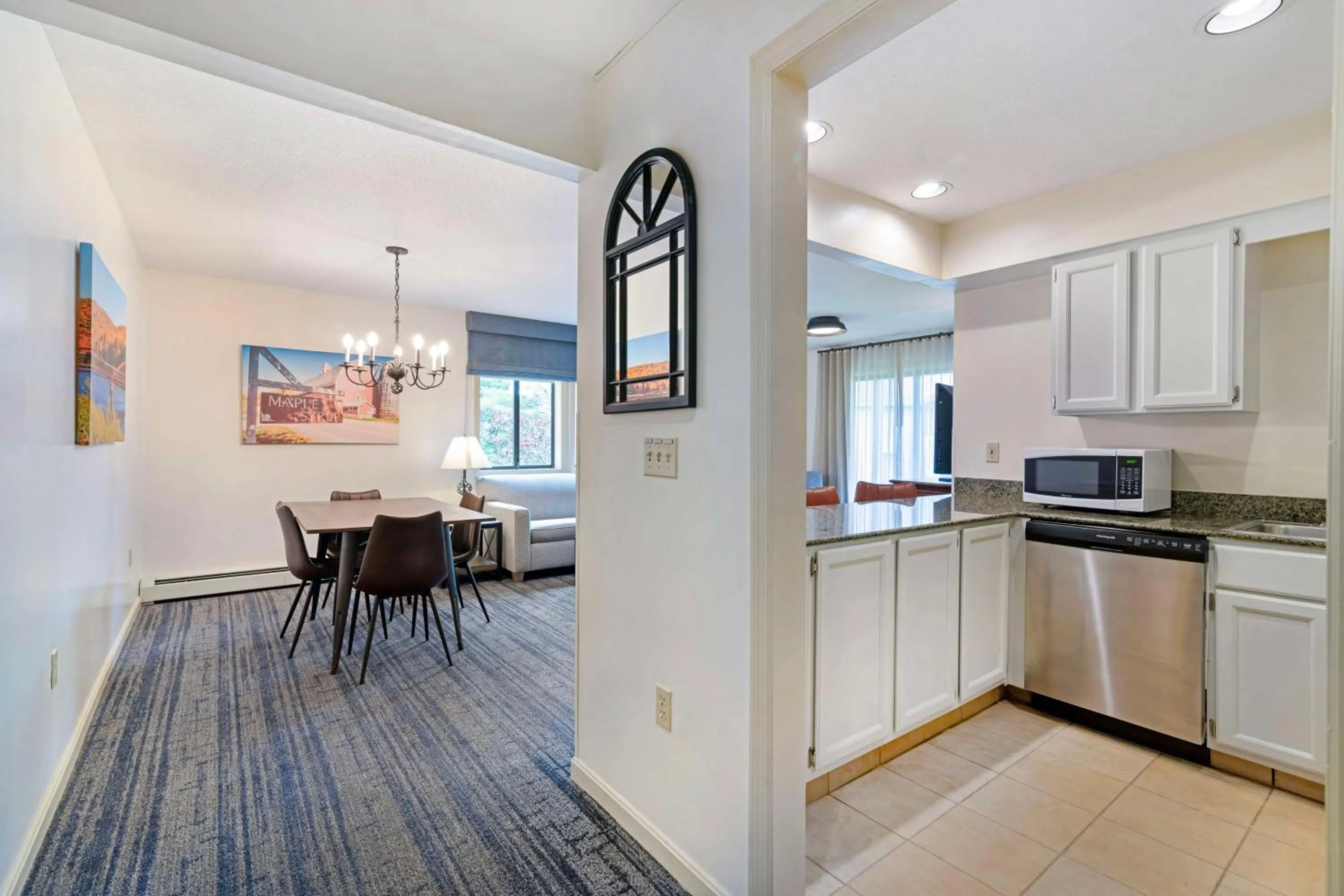 Queen Suite - Non-Smoking in Best Western Inn & Suites Rutland-Killington