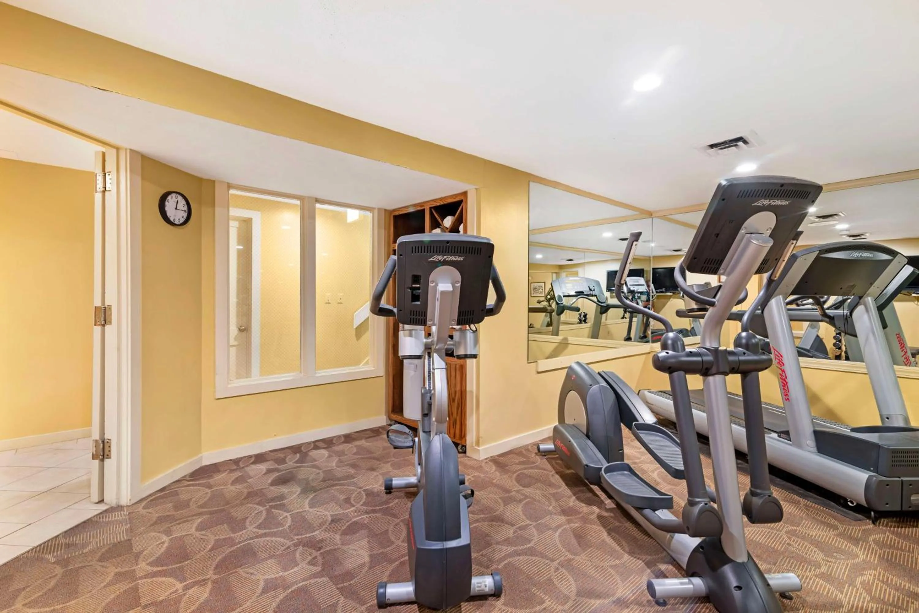 Fitness centre/facilities in Best Western Inn & Suites Rutland-Killington