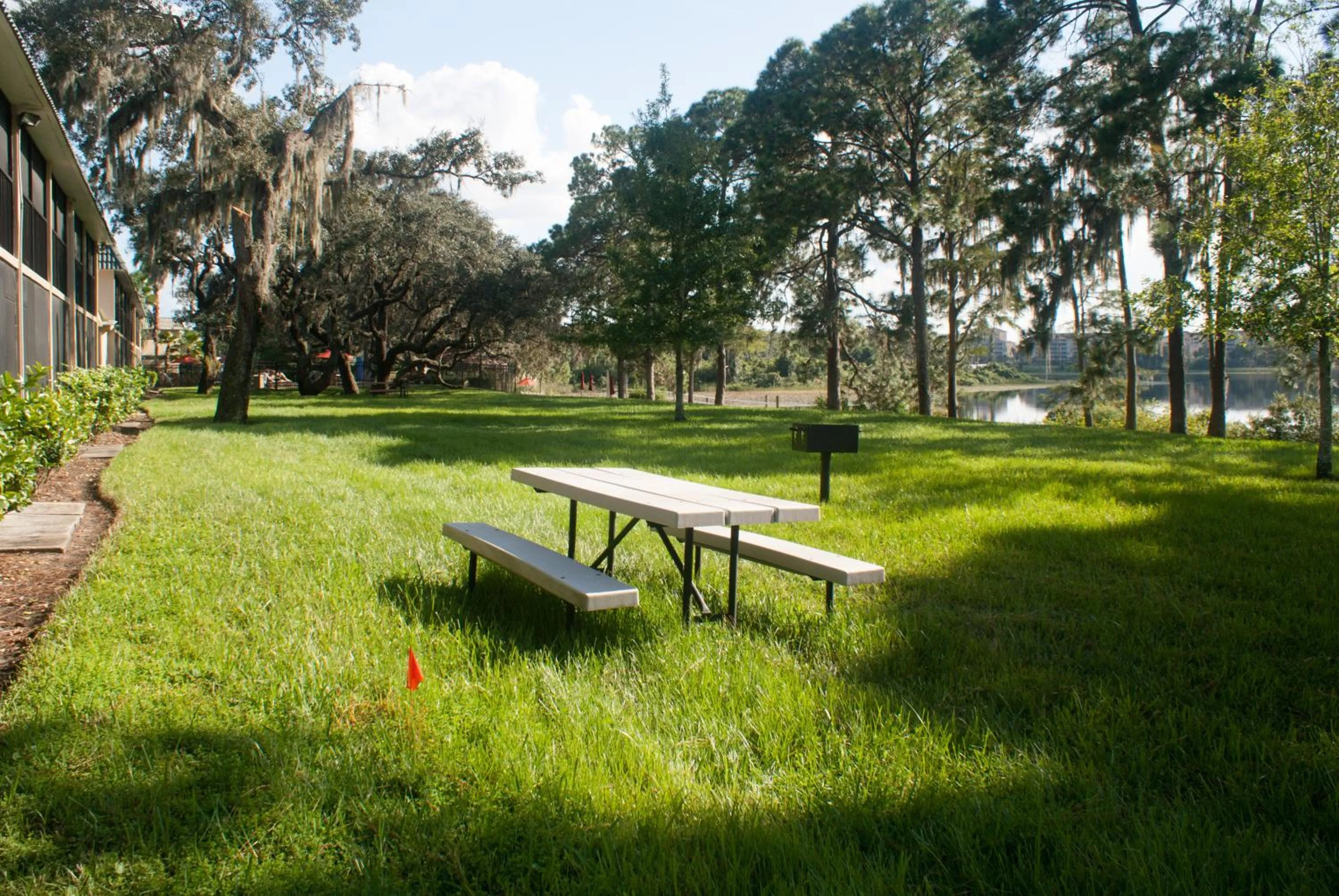 BBQ facilities in Grand Lake & Lifetime of Vacations Resorts