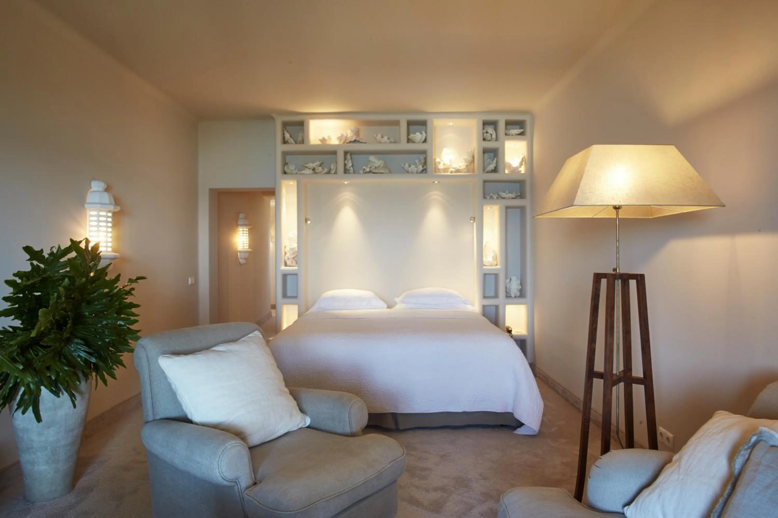 Garden view, Bed in Vila Joya