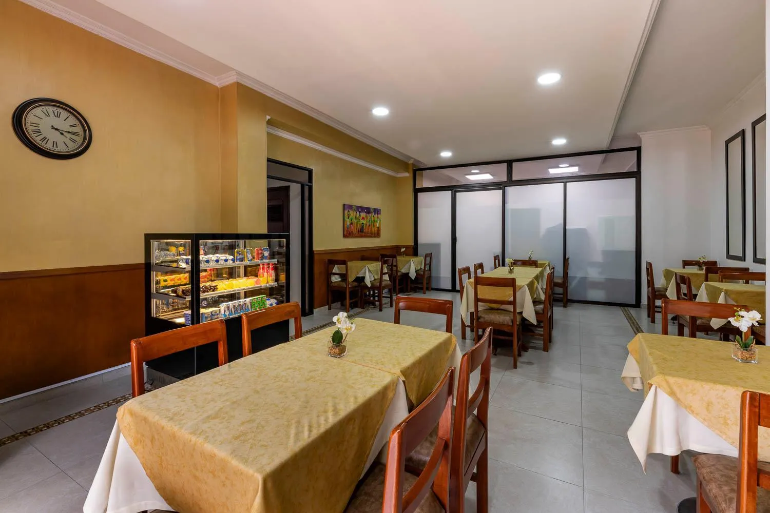 Restaurant/places to eat in Hotel El Campin