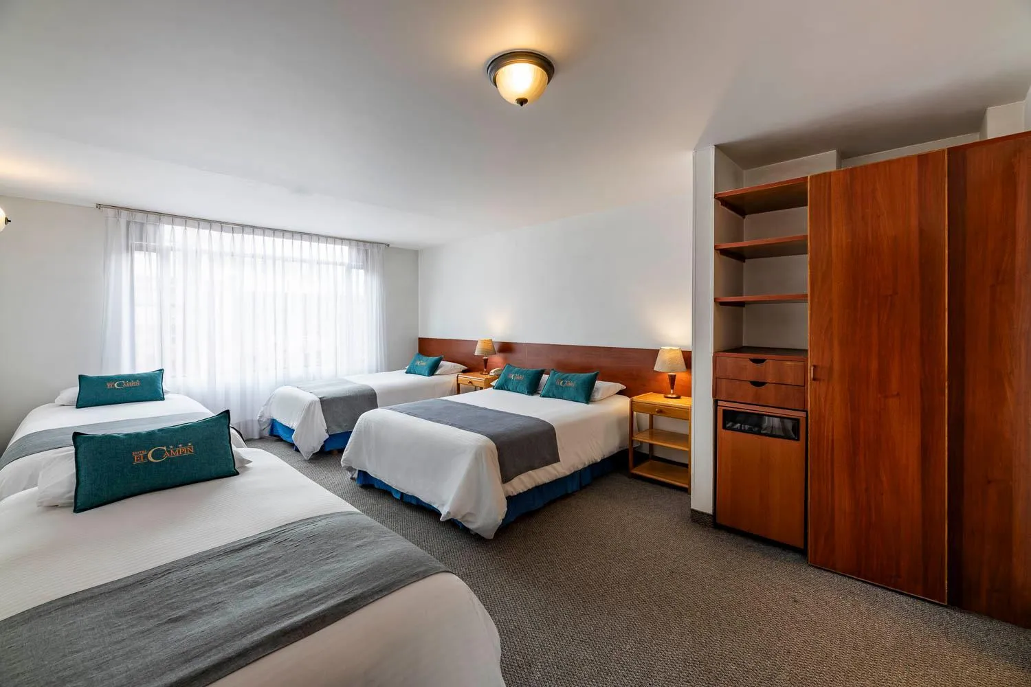 Property building, Bed in Hotel El Campin