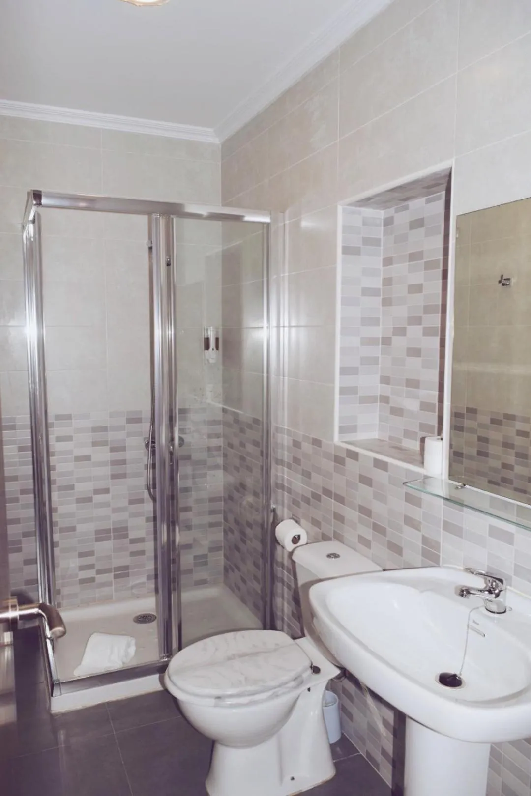 Shower in Pensión San Antón