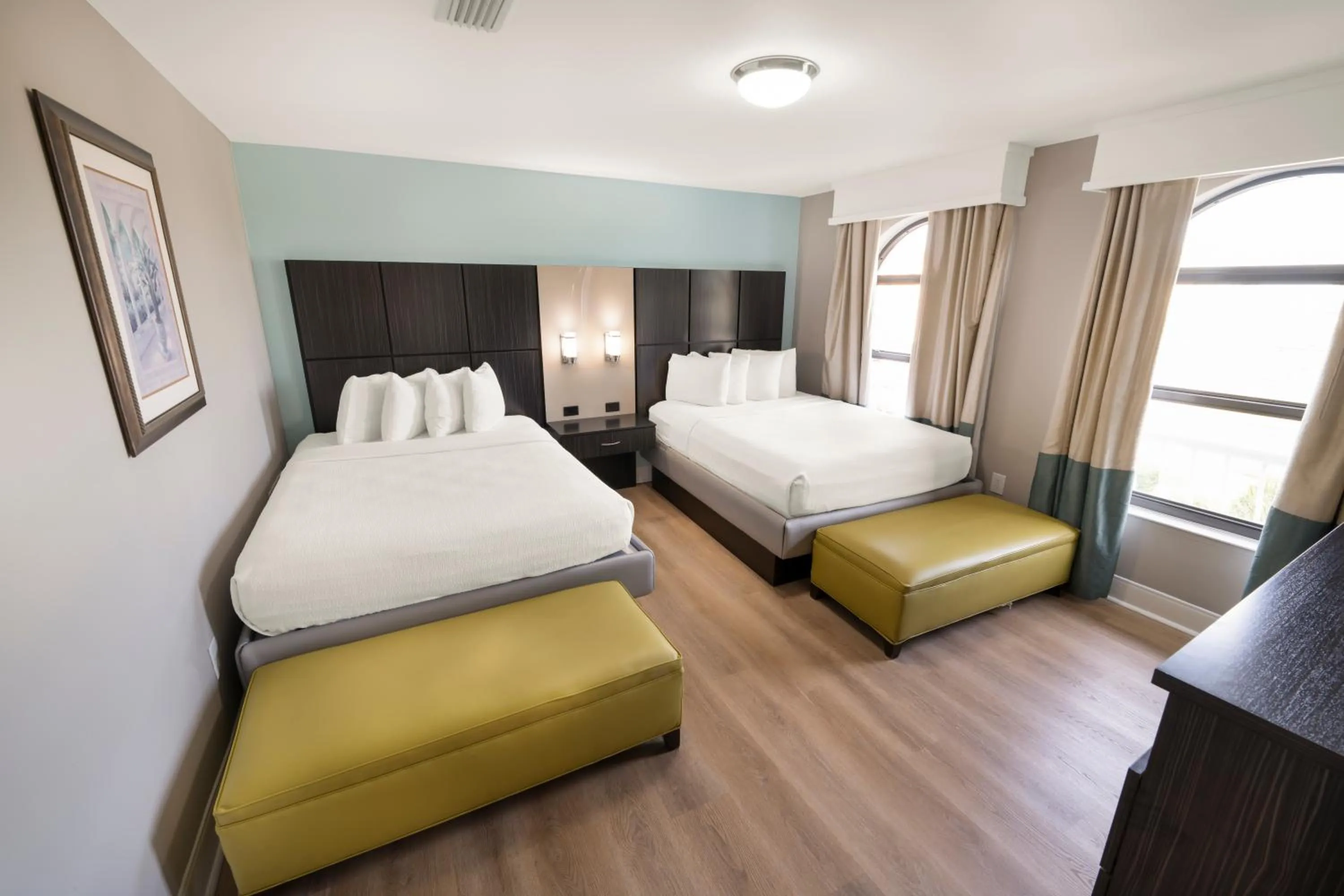 Bedroom, Bed in Best Western Seaside Inn