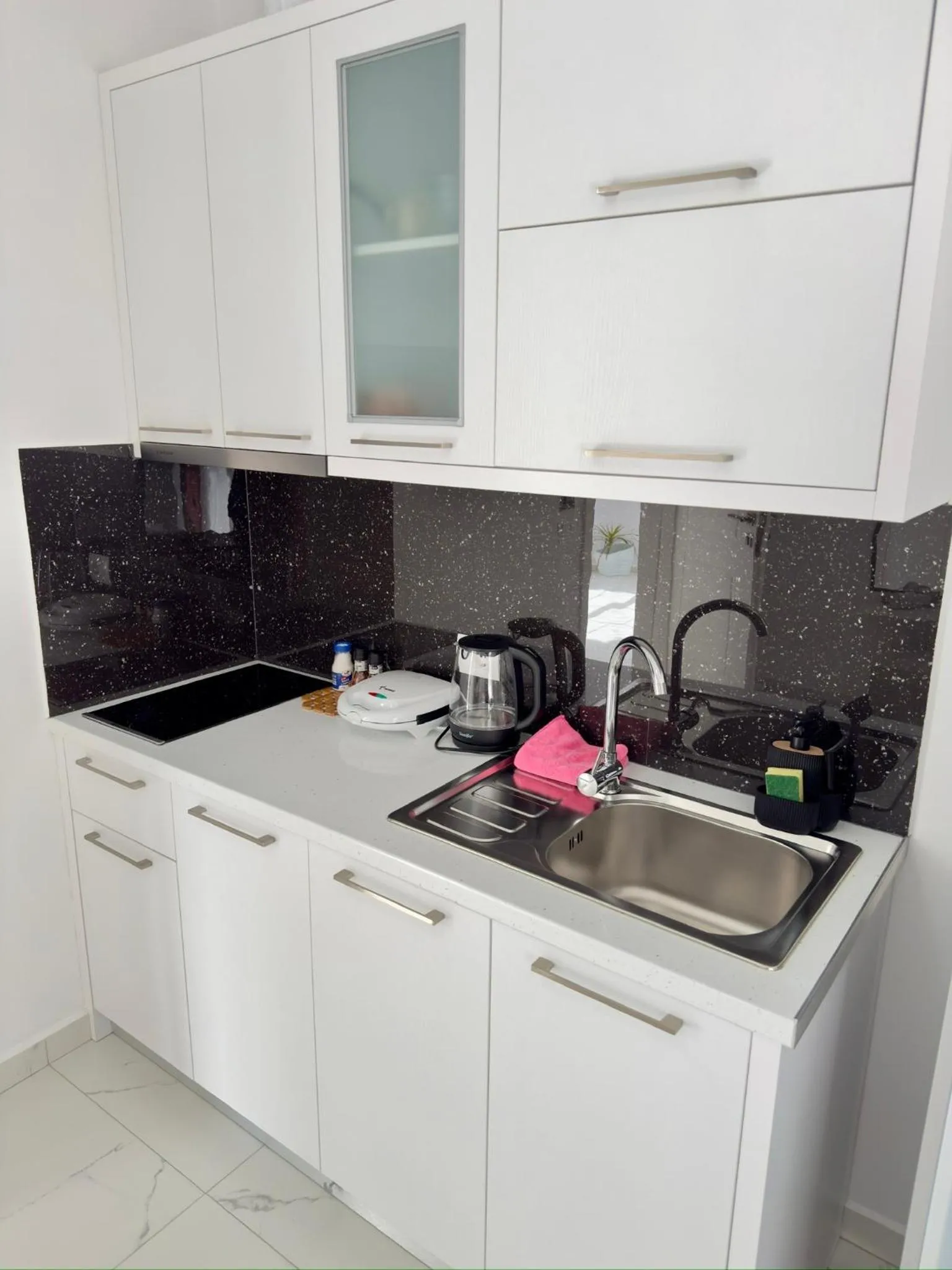 Coffee/tea facilities in Villa Denis Ksamil