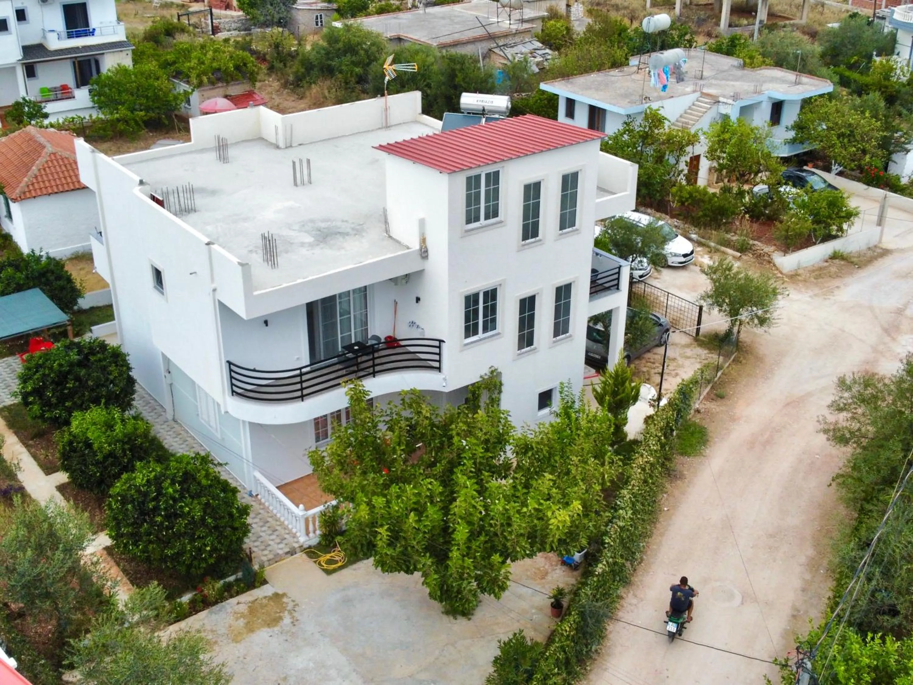 Property building in Villa Denis Ksamil