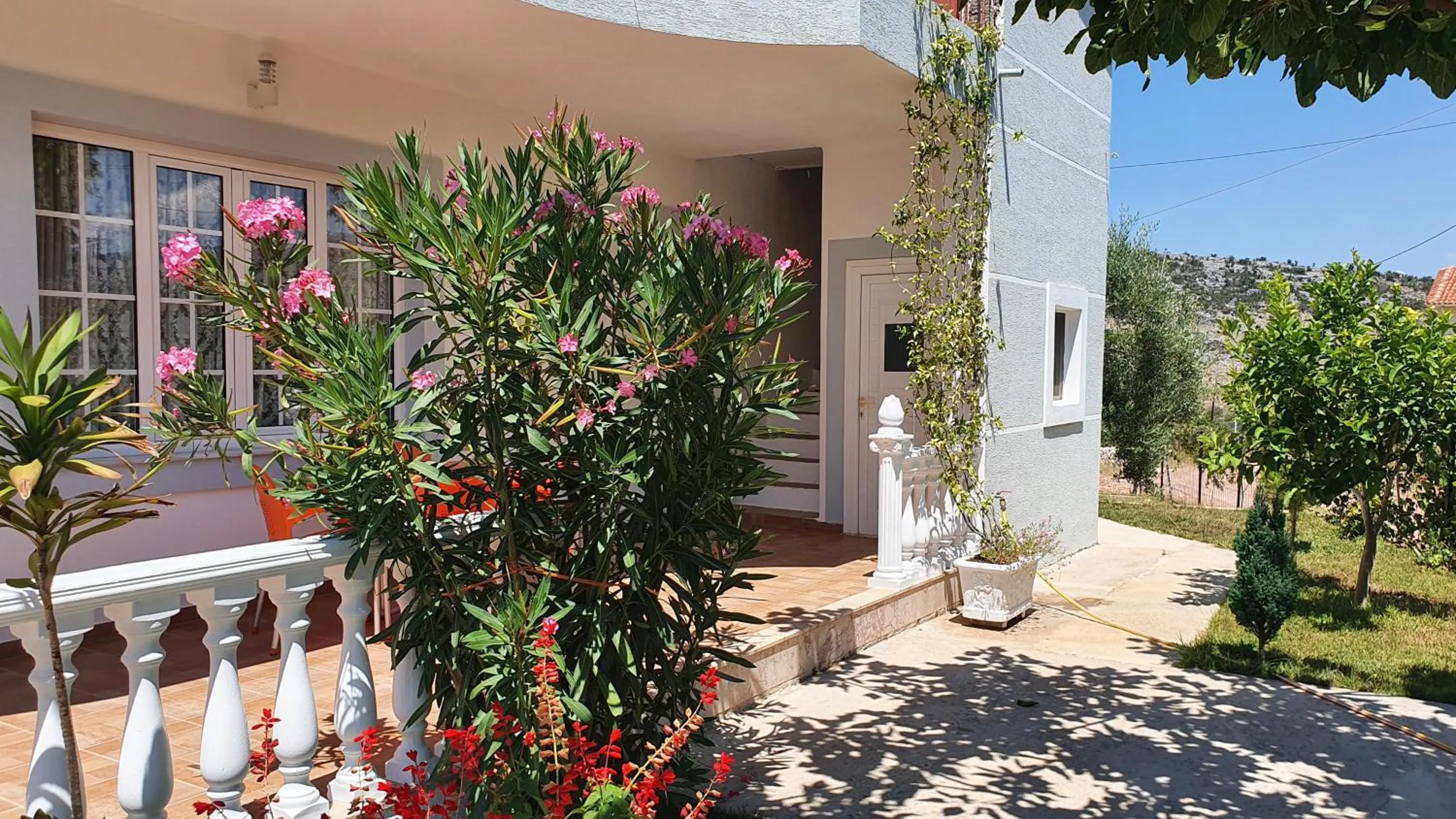 Patio in Villa Denis Ksamil