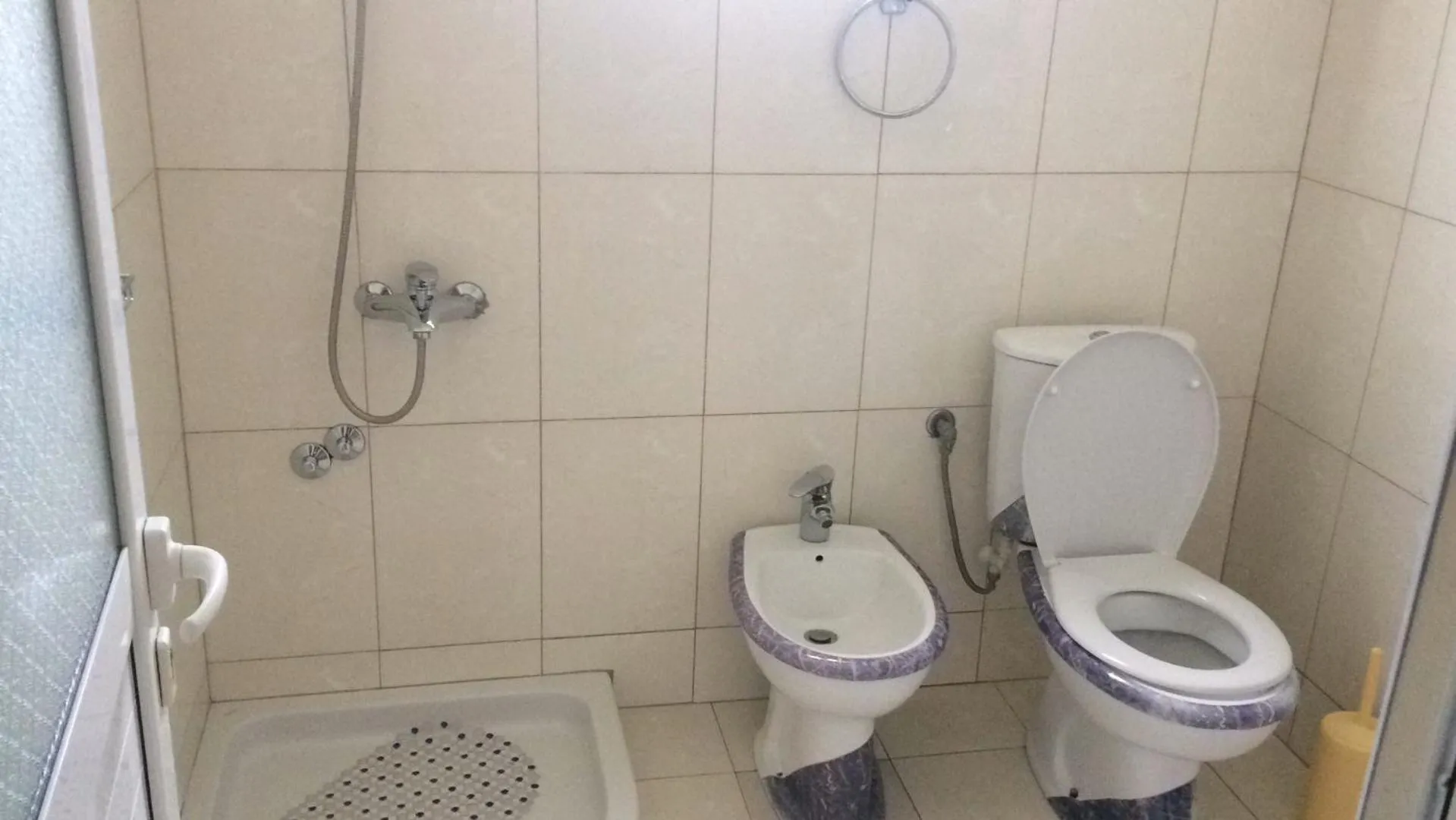 Shower in Villa Denis Ksamil