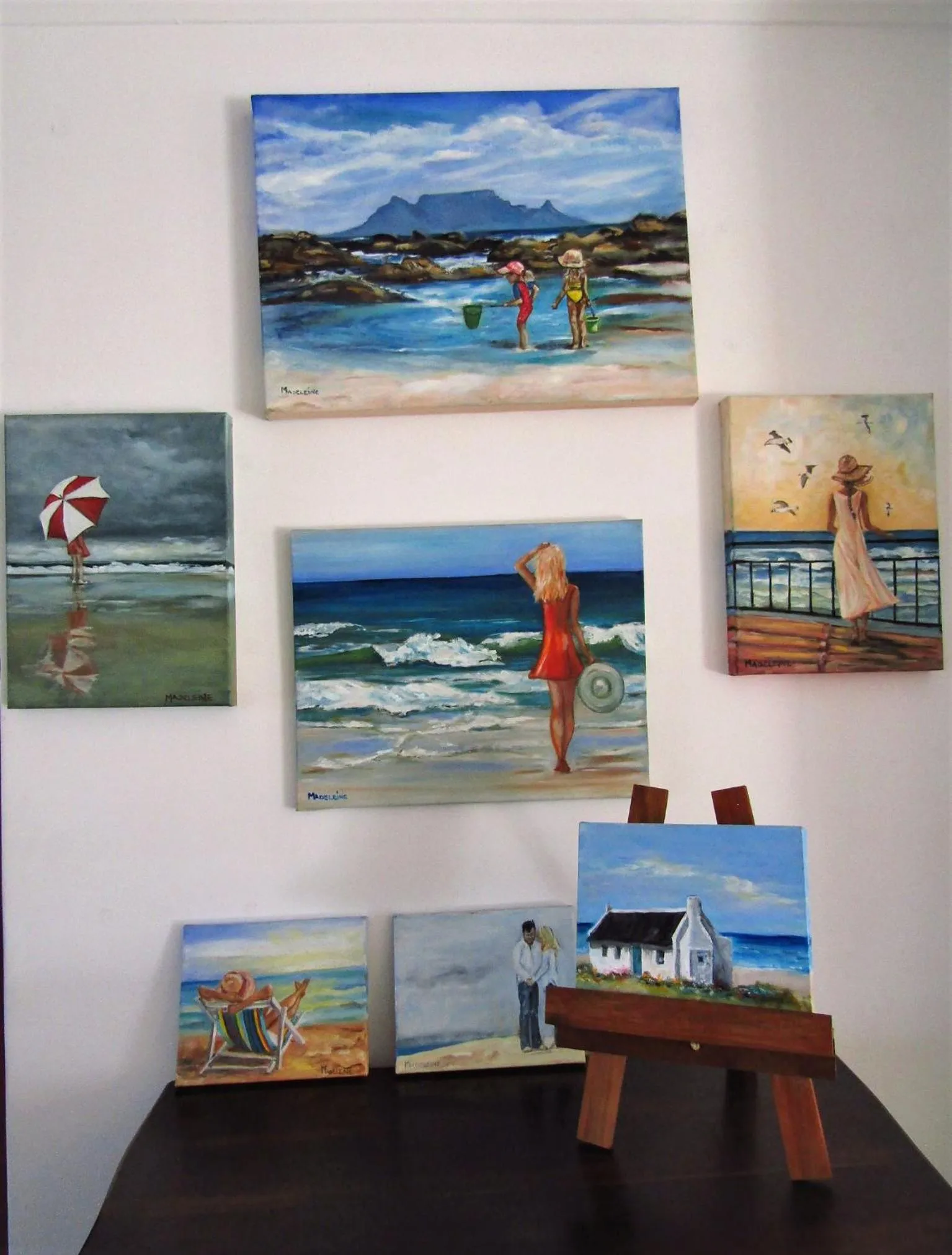 Decorative detail in Dolphin Inn Blouberg