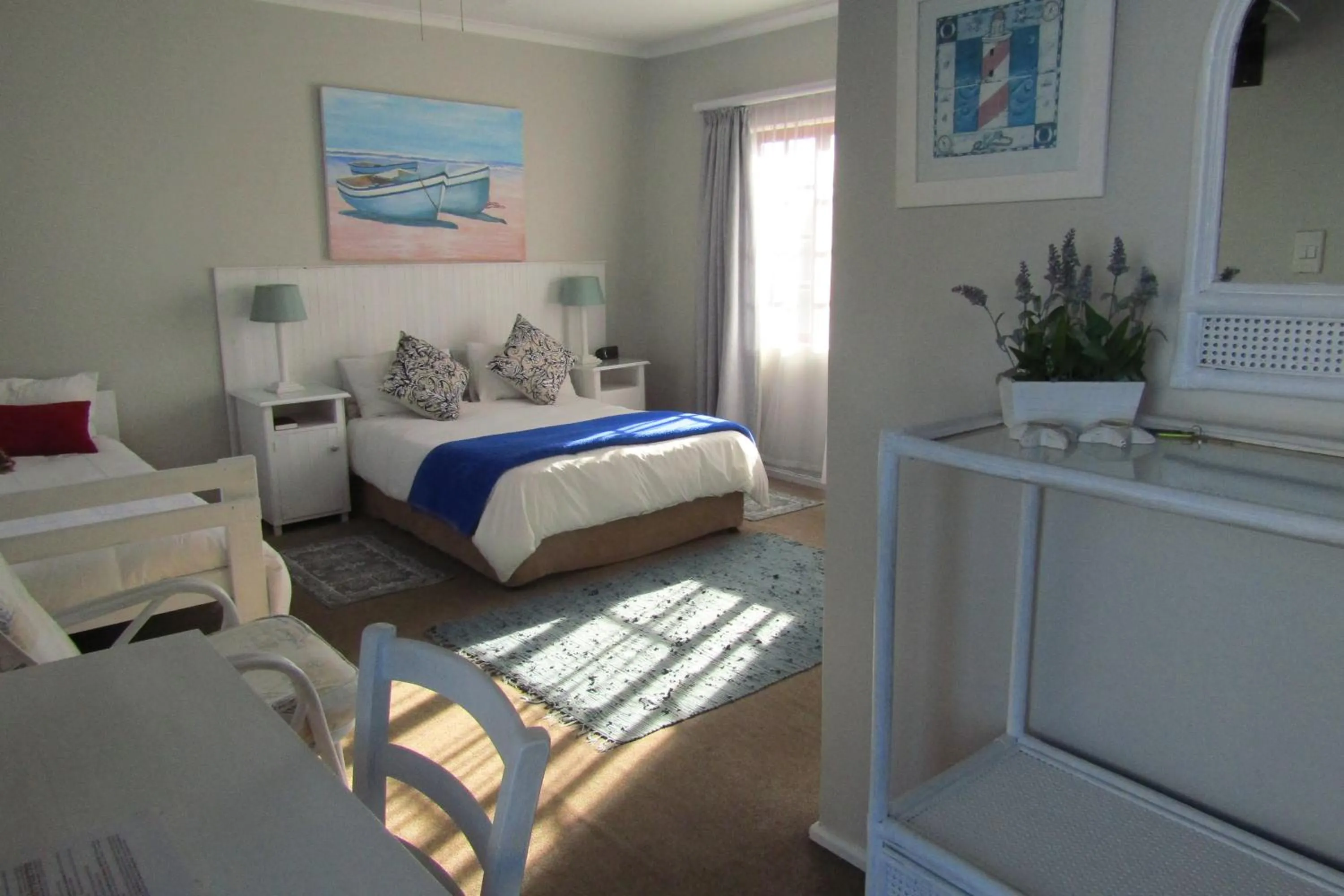 Bed in Dolphin Inn Blouberg