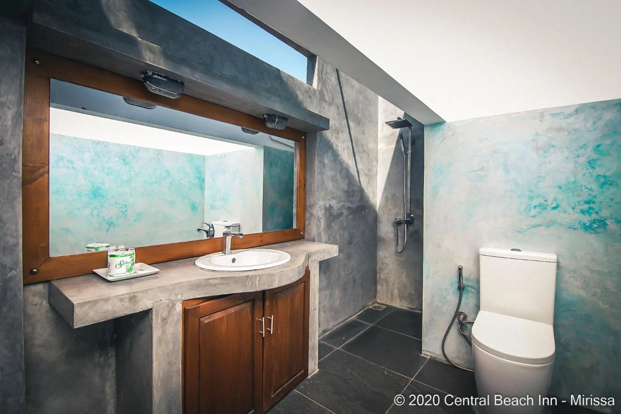 Bathroom in Central Beach Inn