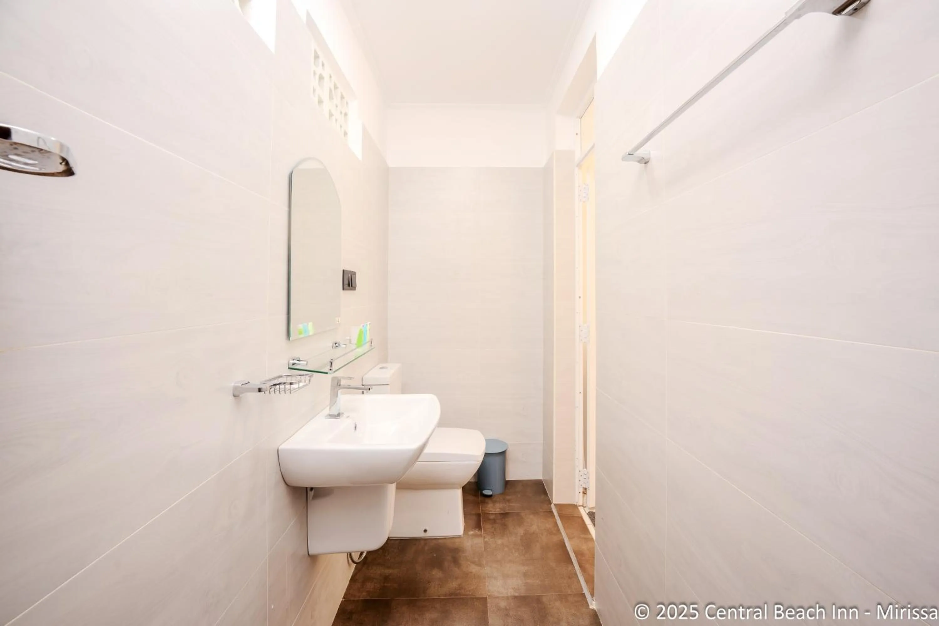 Bathroom in Central Beach Inn