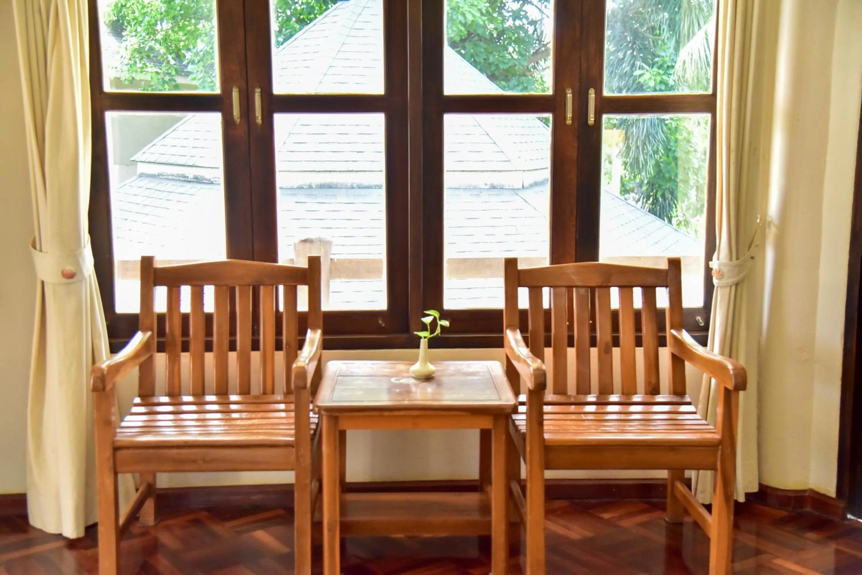 Seating area in Tanaosri Resort Pranburi