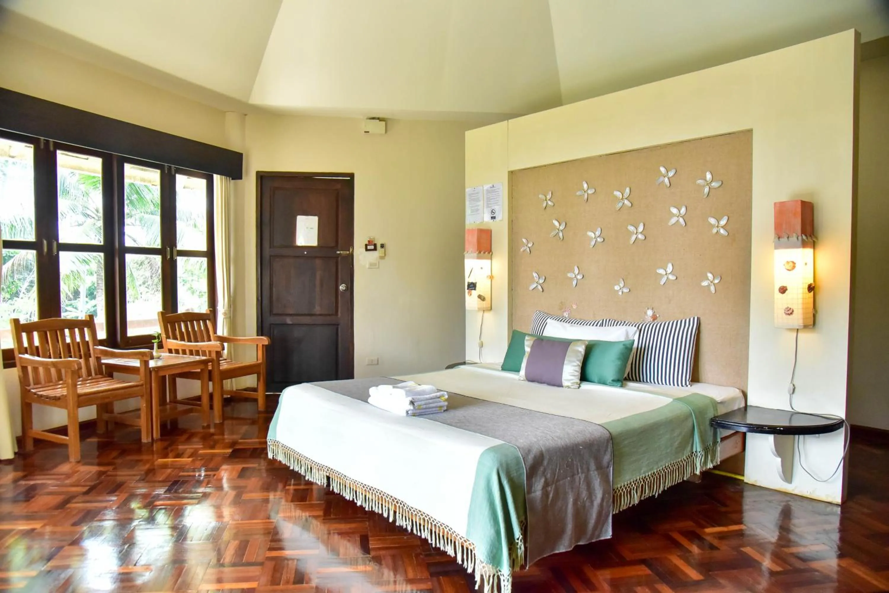 Bedroom, Bed in Tanaosri Resort Pranburi