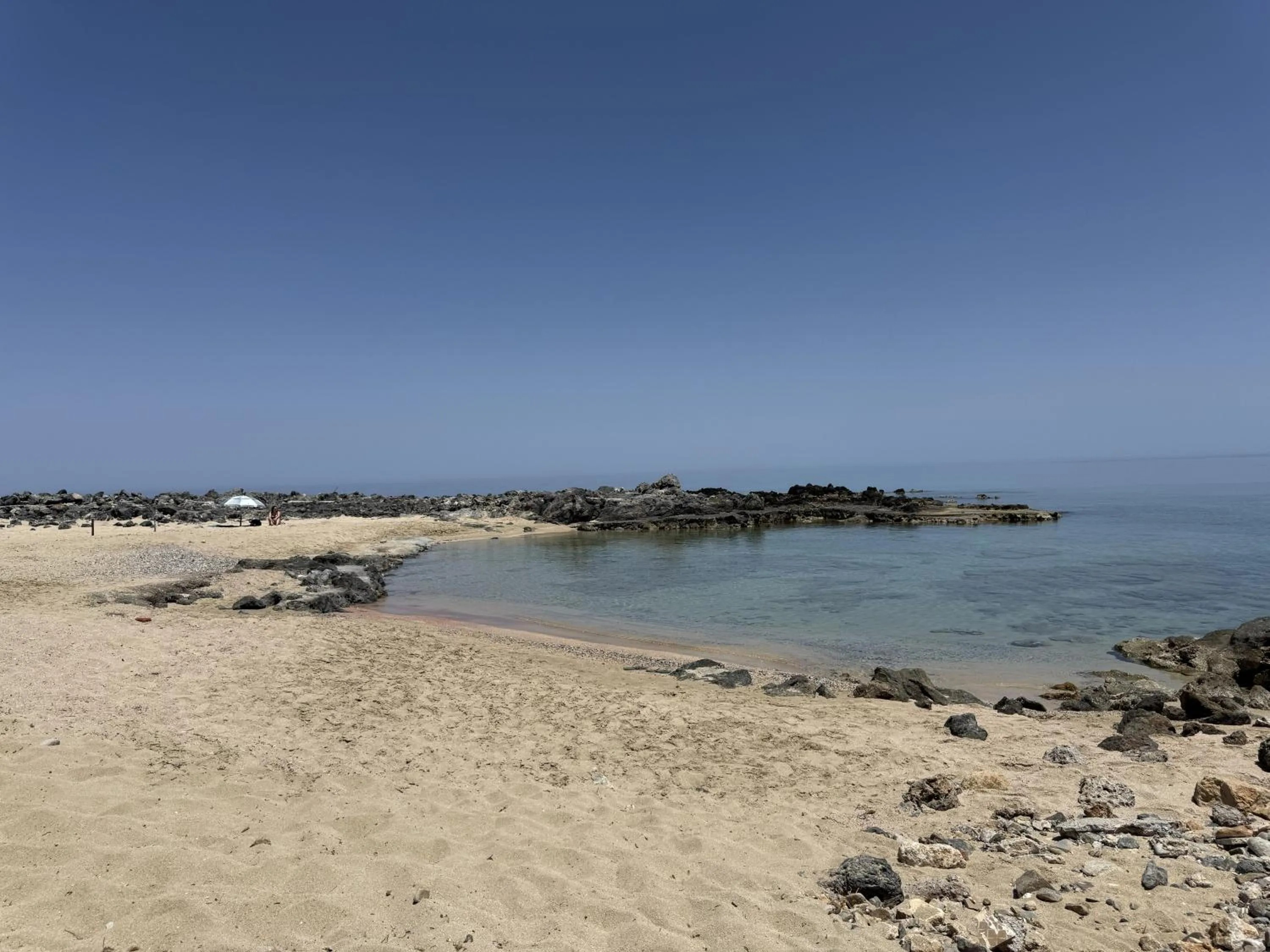 Day in Blue Beach Villas Apartments