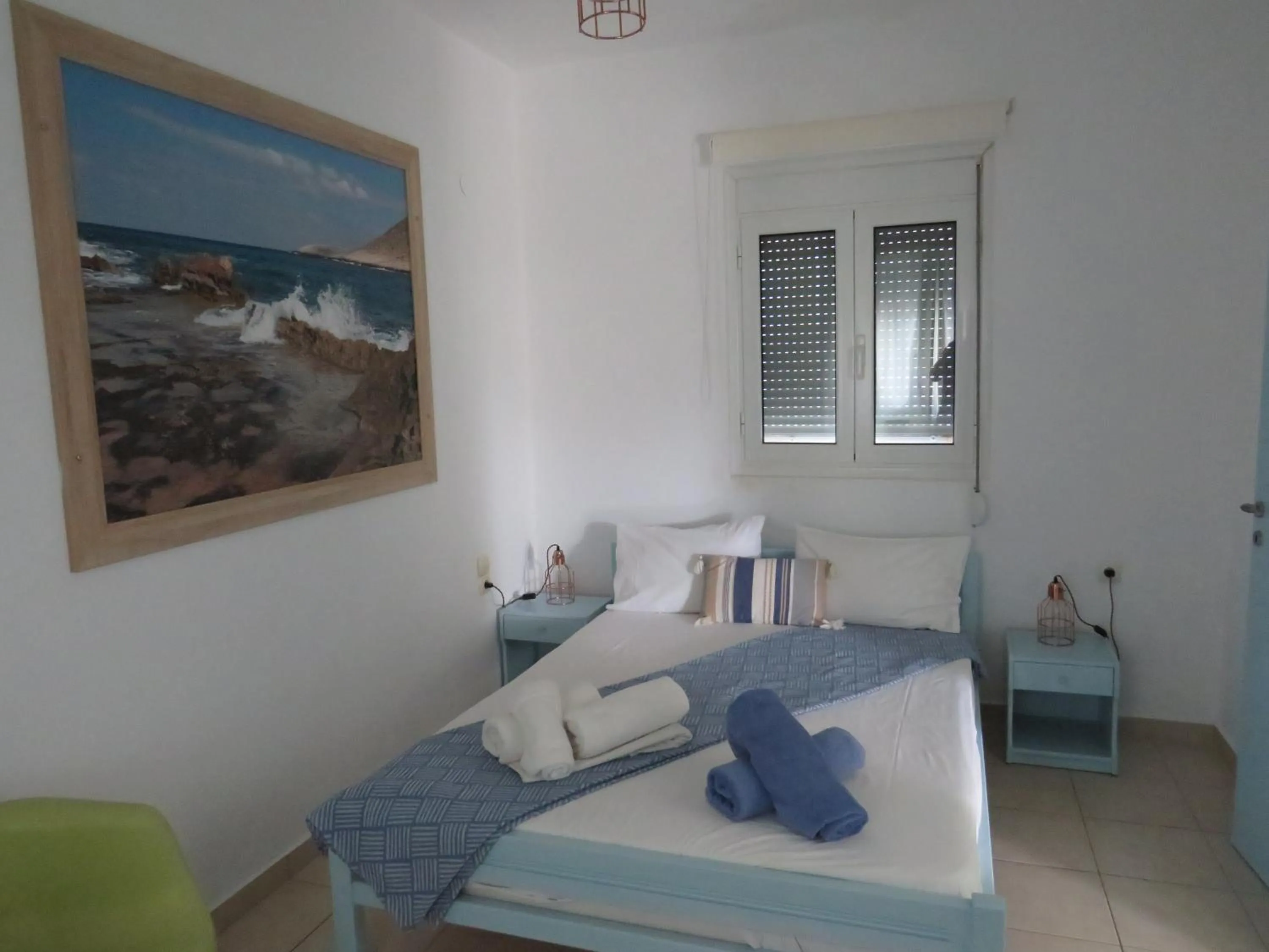 Bedroom, Bed in Blue Beach Villas Apartments