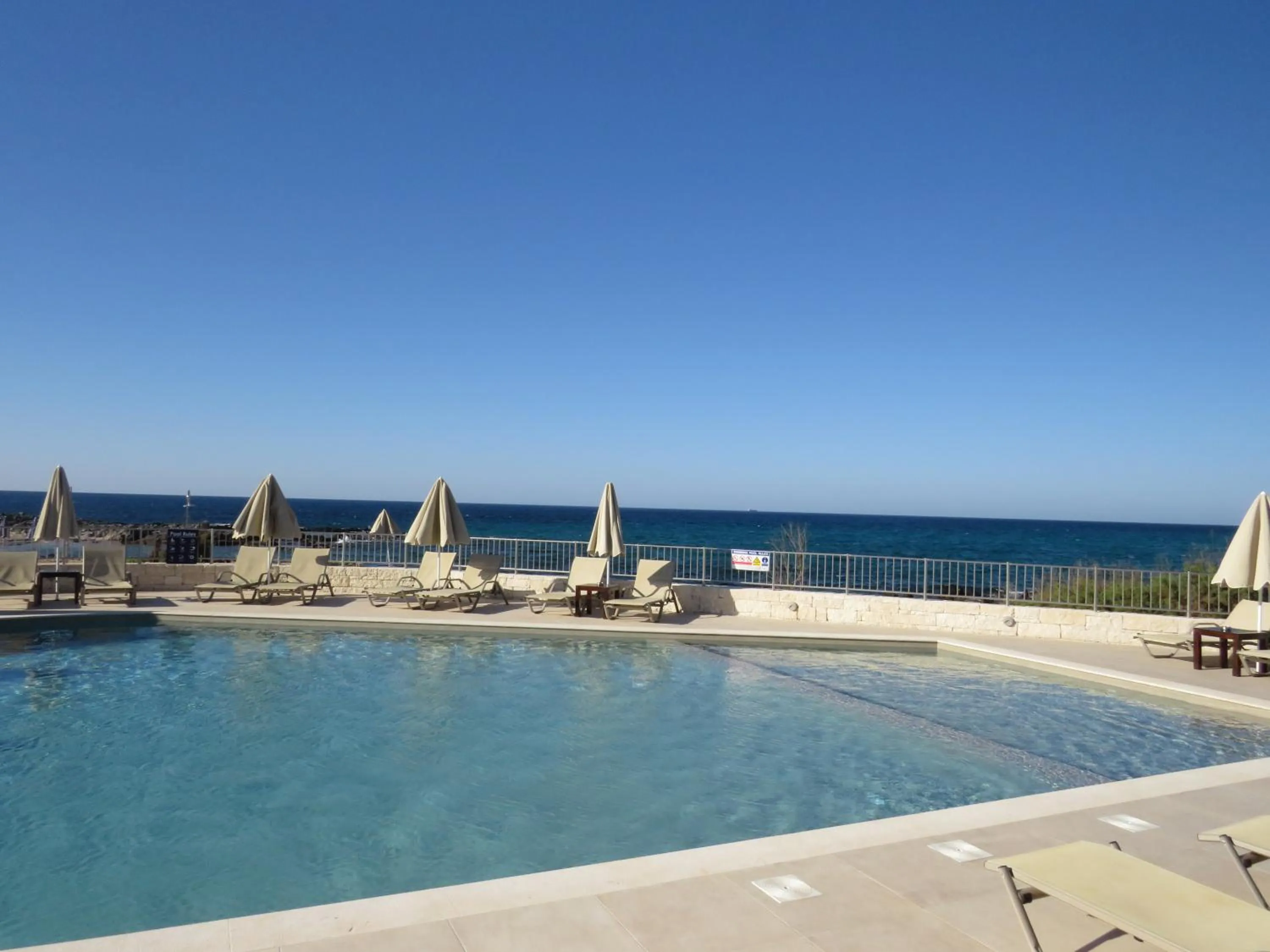 Swimming pool in Blue Beach Villas Apartments