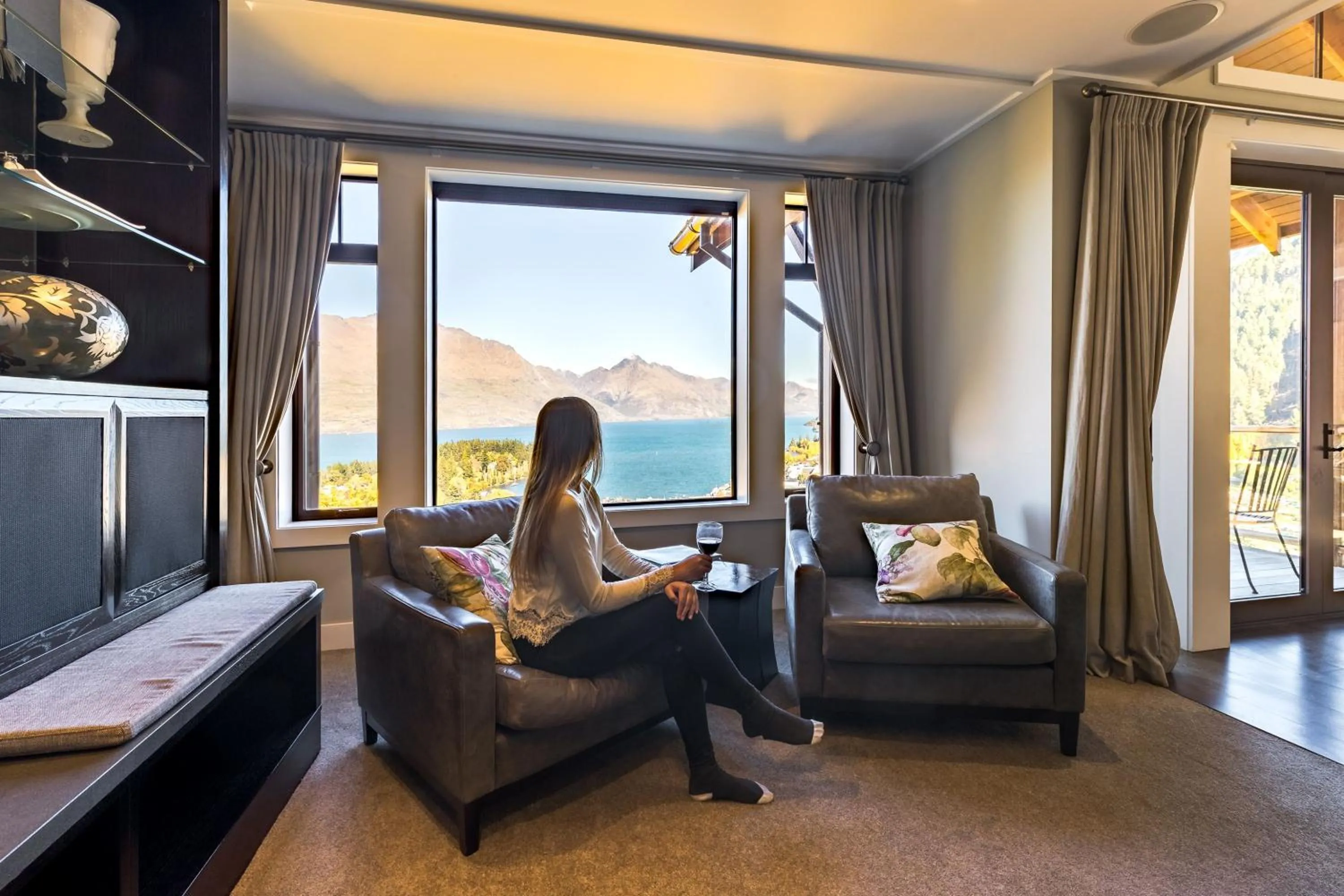 Lake view in Commonage Villas by Staysouth