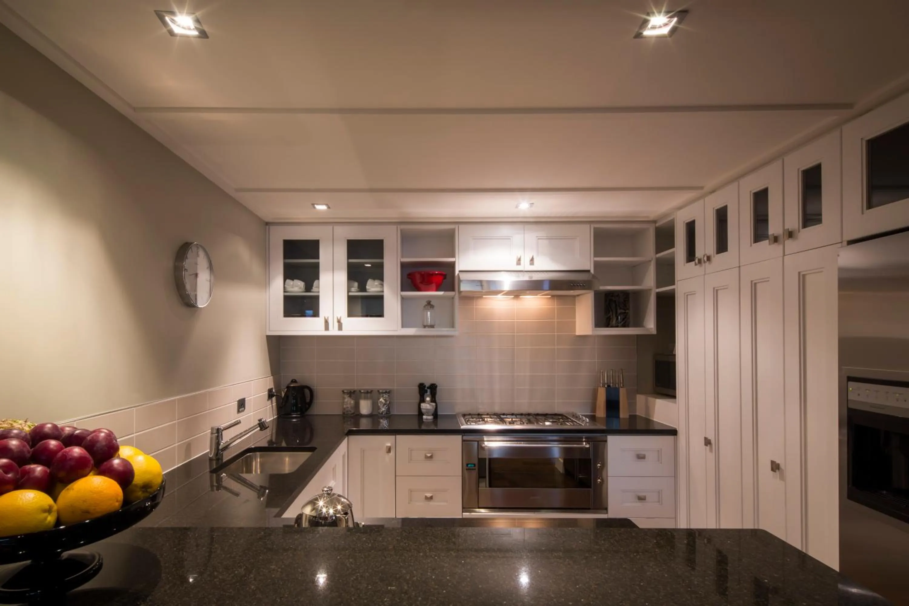 Kitchen or kitchenette in Commonage Villas by Staysouth