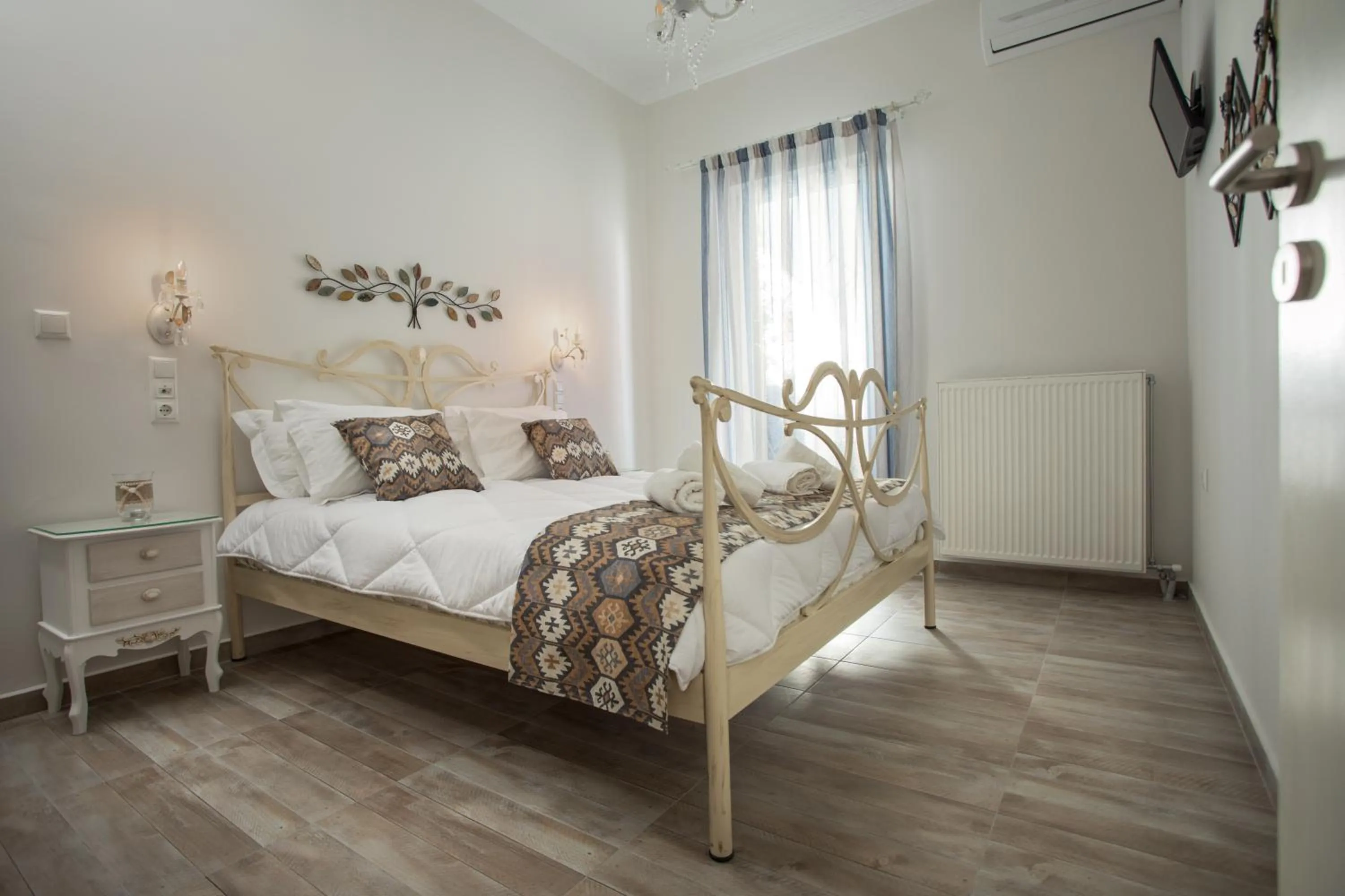 Bed in Relax Studios