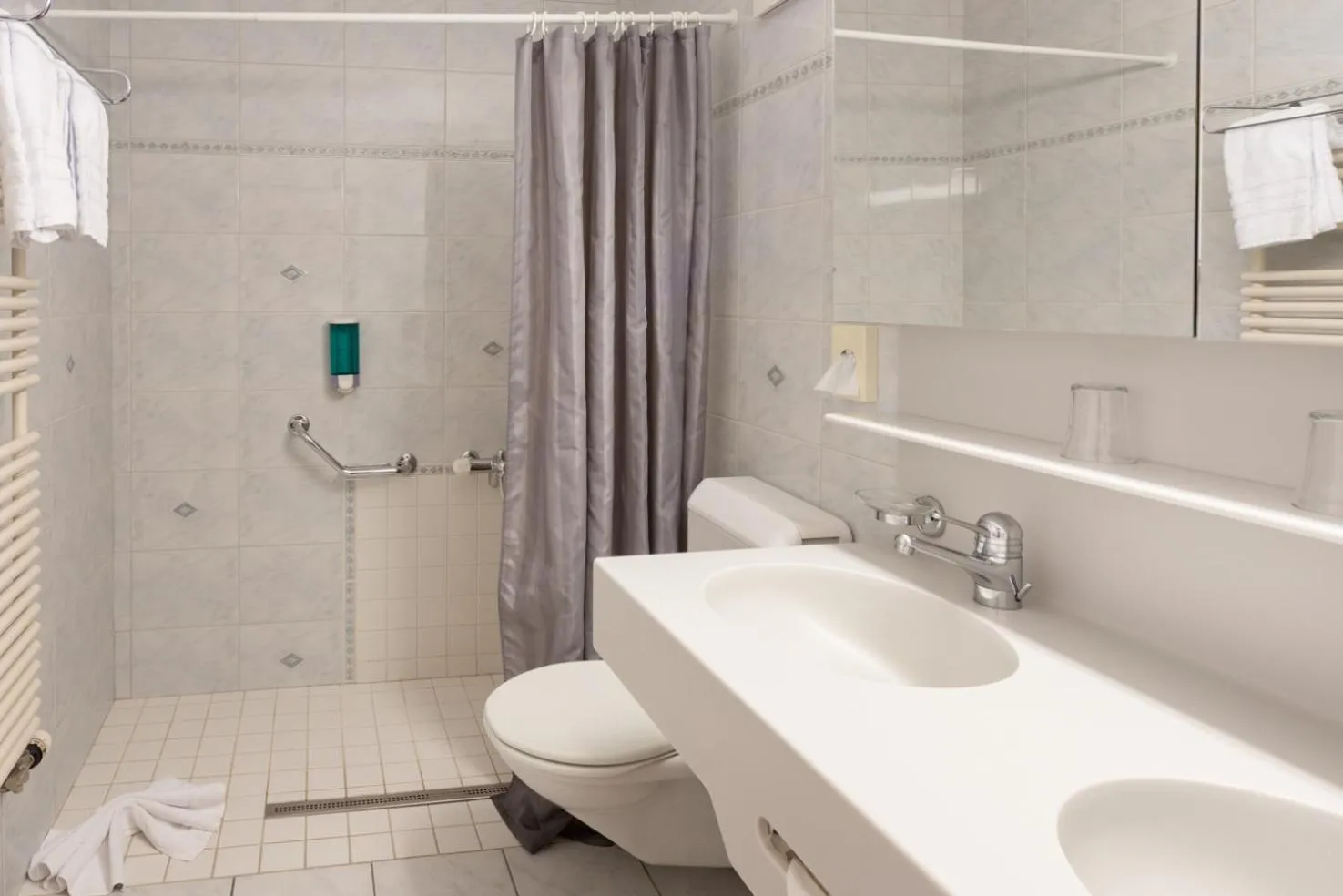 Shower in Strandhotel Seeblick