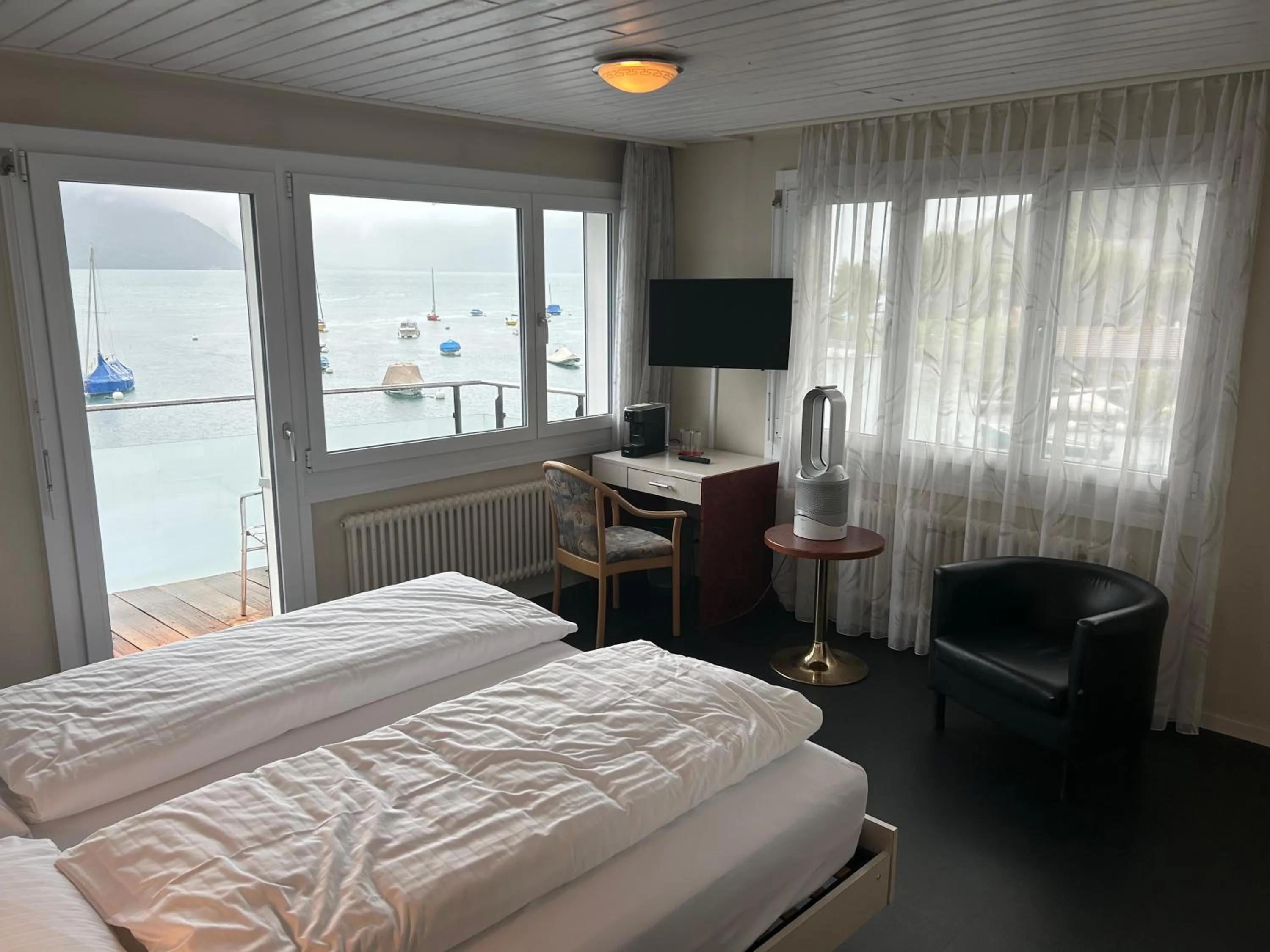 Bedroom, Bed in Strandhotel Seeblick