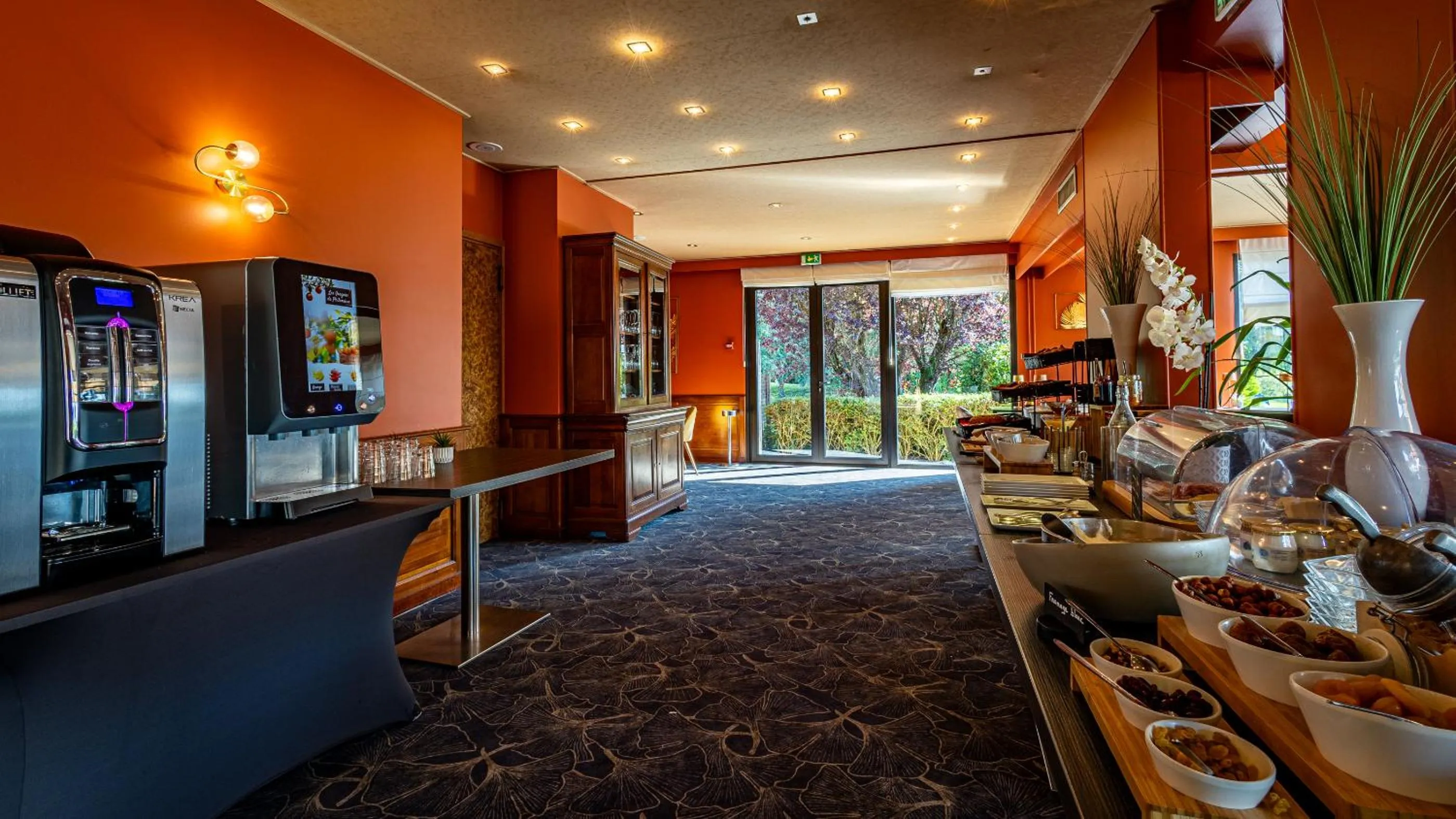 Breakfast in Logis Hostellerie D'Aussois