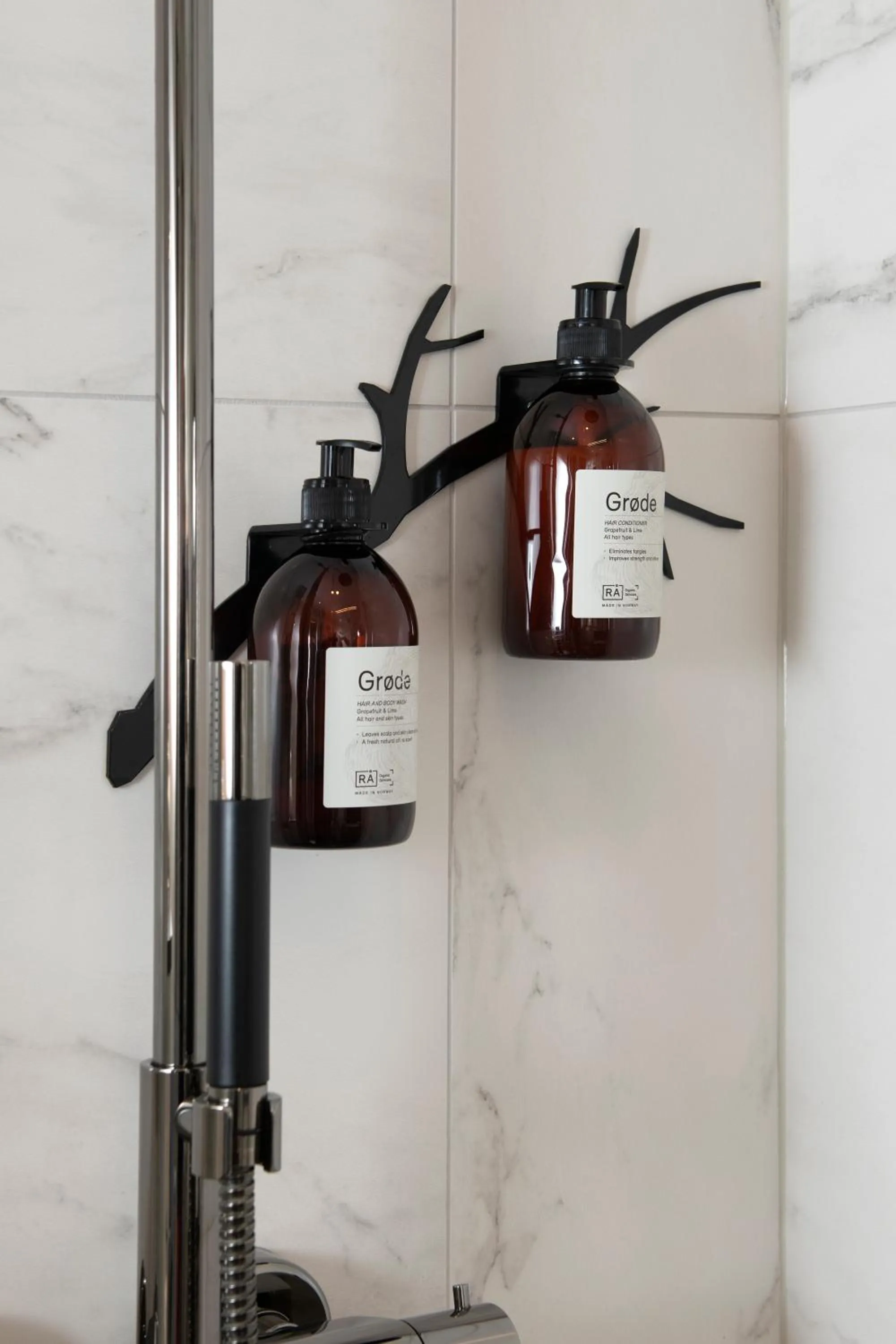 Shower in Lysebu Hotel