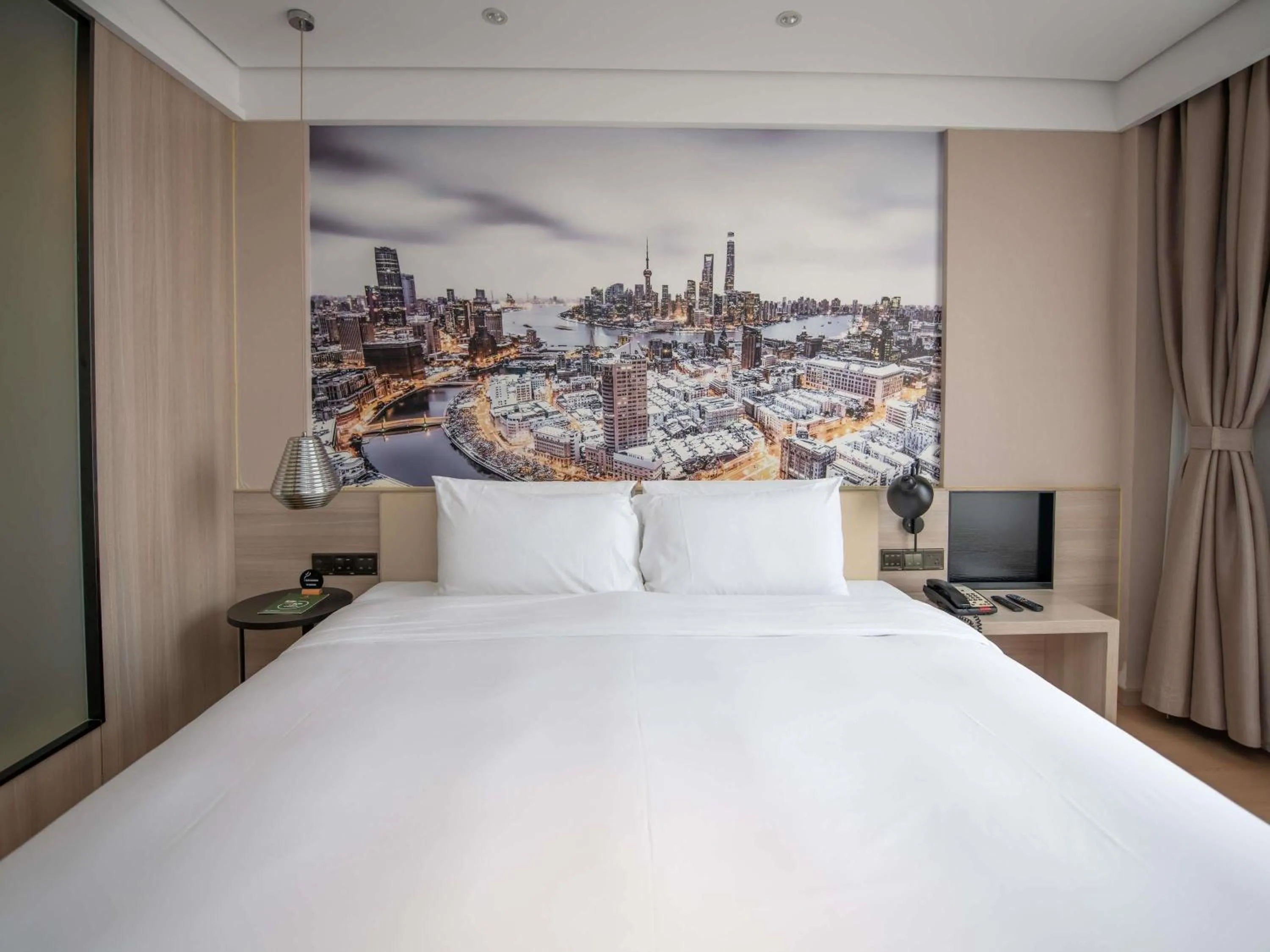 Bedroom, Bed in Mercure Shanghai Pudong Zhangjiang Park