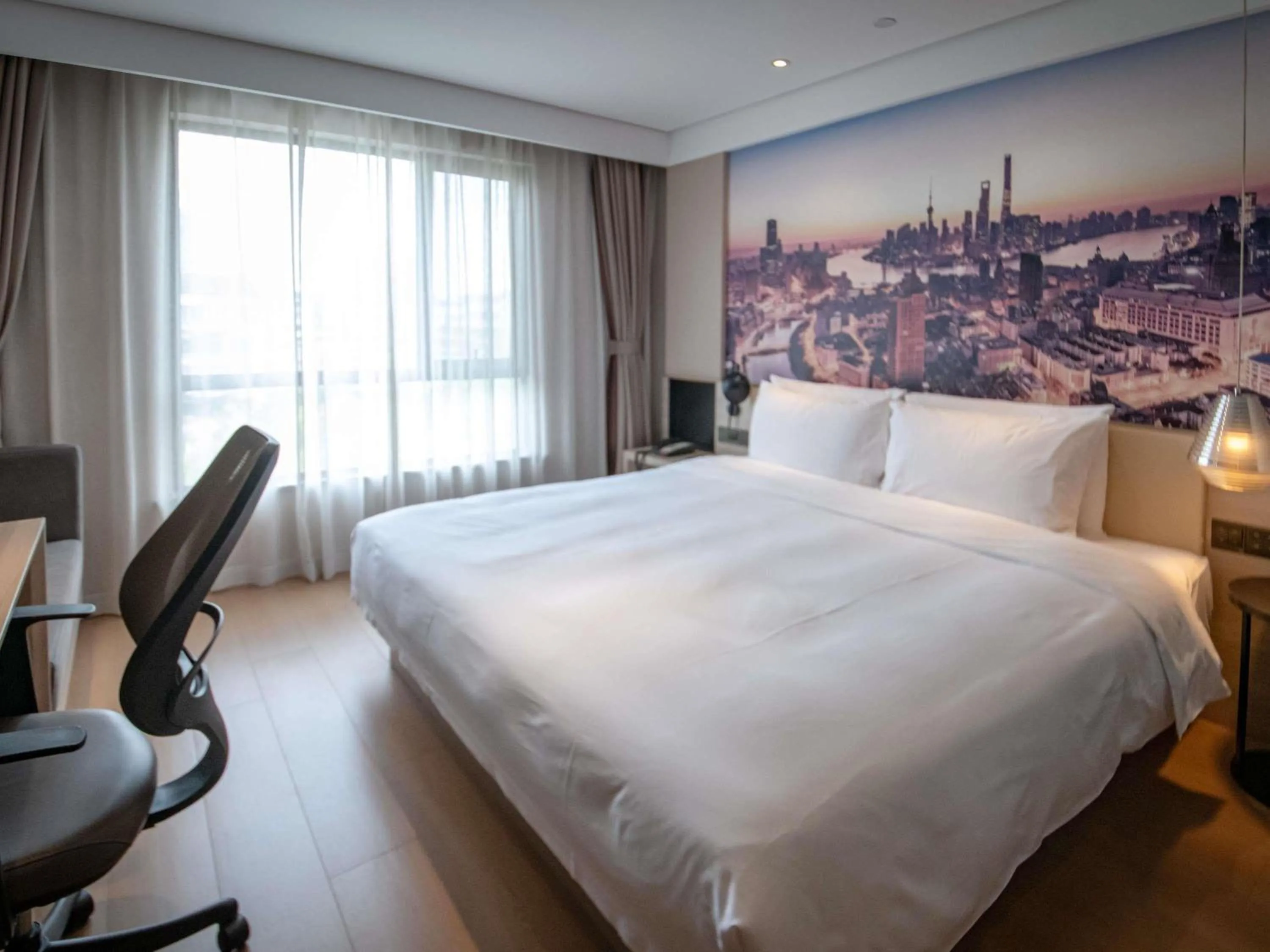 Bedroom, Bed in Mercure Shanghai Pudong Zhangjiang Park