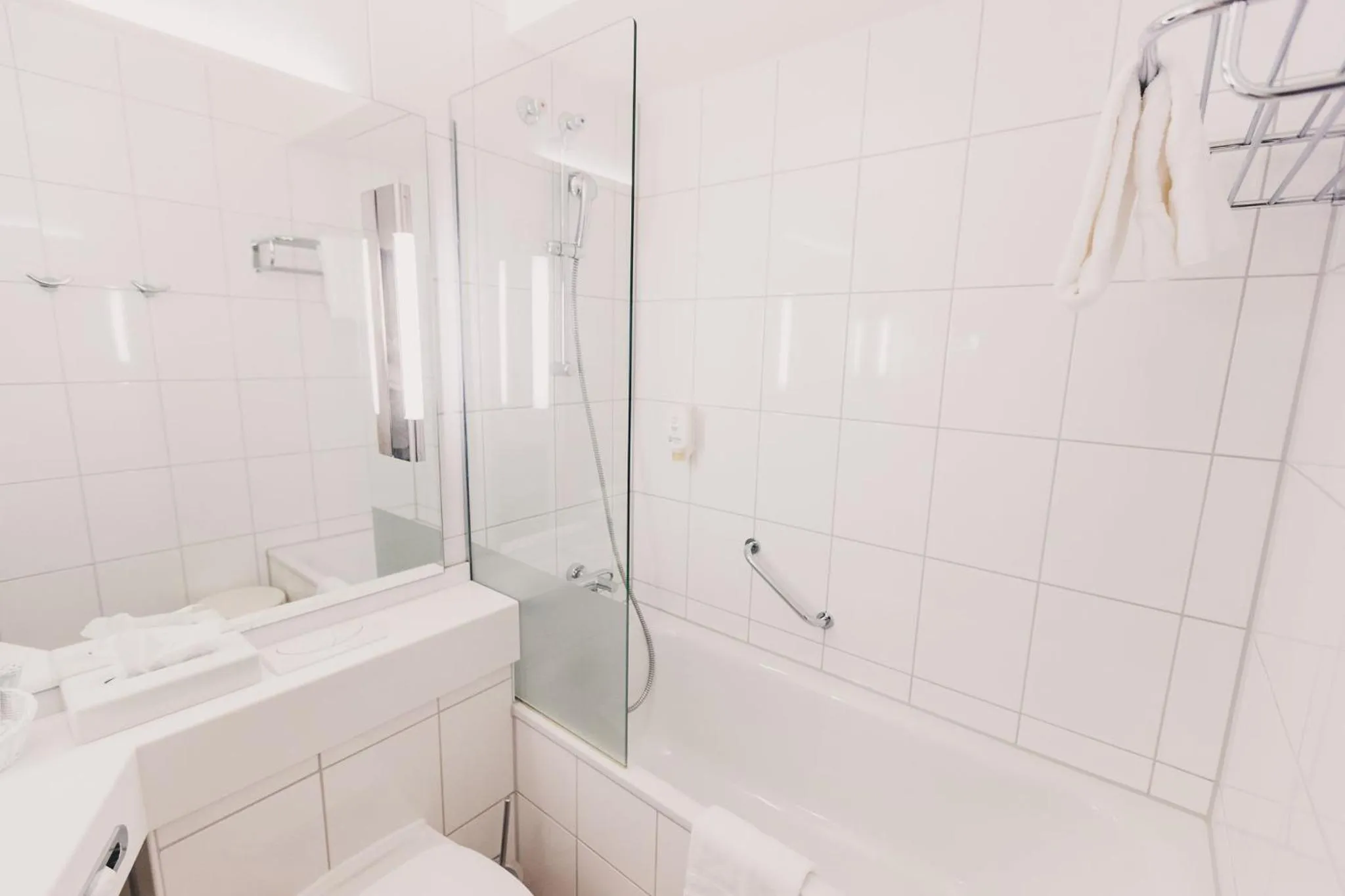 Bathroom in elaya hotel stuttgart ludwigsburg ehemals Abacco by Rilano