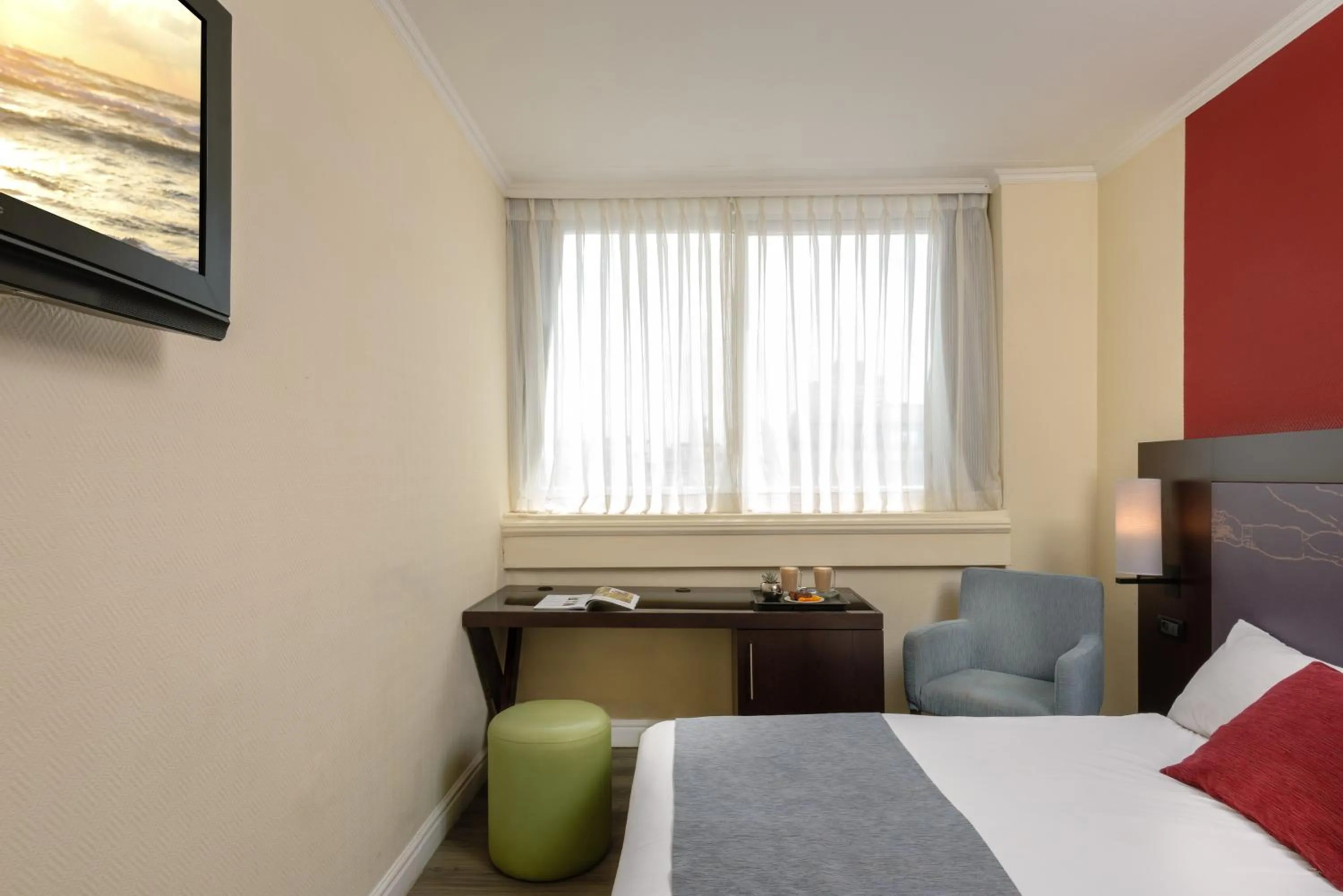 Living room in Leonardo Beach Tel Aviv